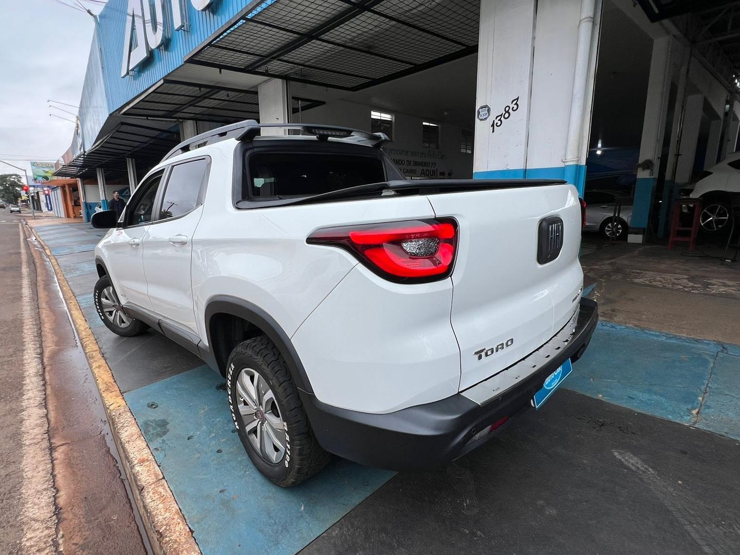 FIAT Toro Freedom 1.8 16v 2018 - miniatura 4