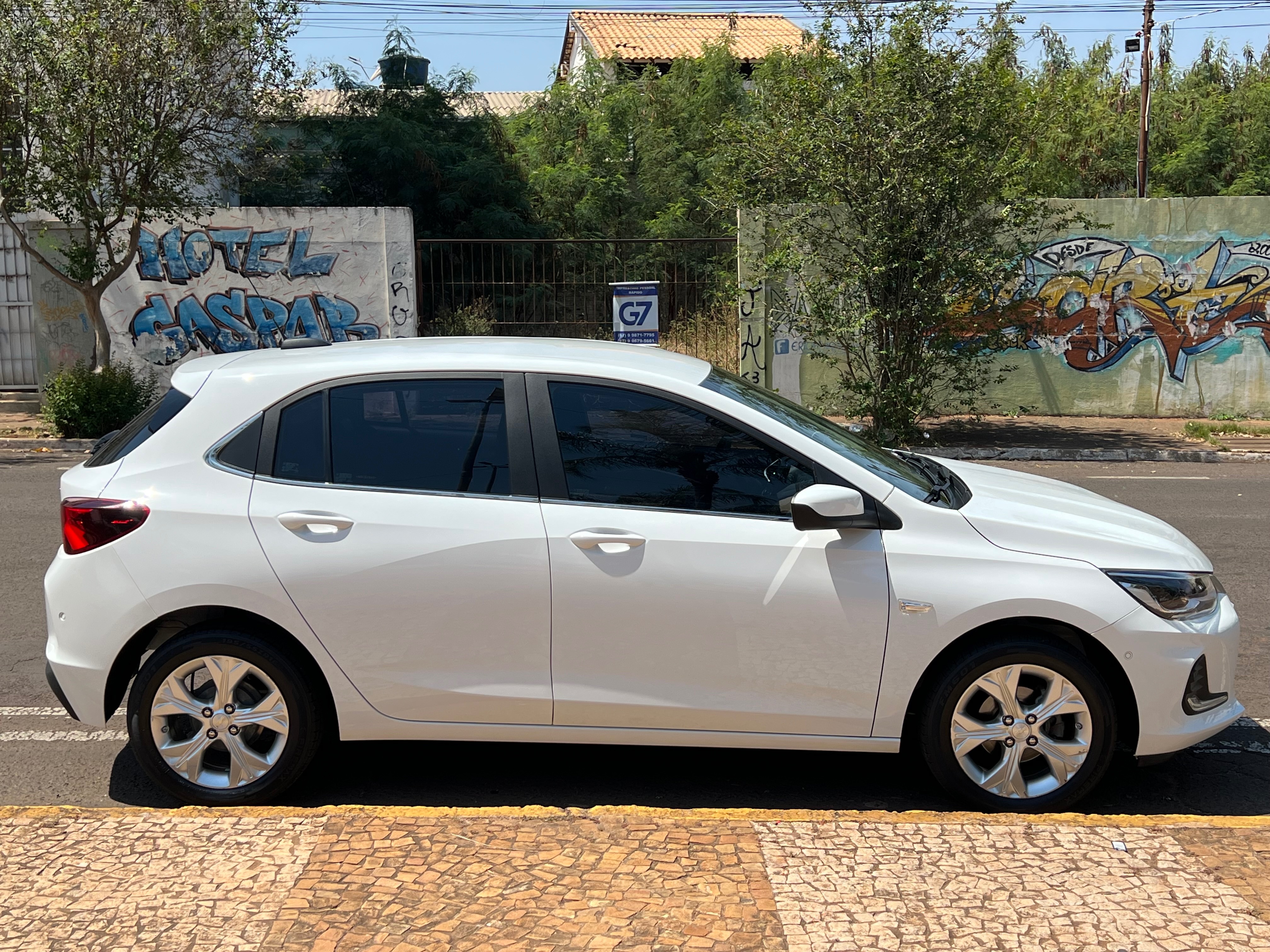 CHEVROLET Onix Hatch Premier 1.0T 12v 2022 - miniatura 3
