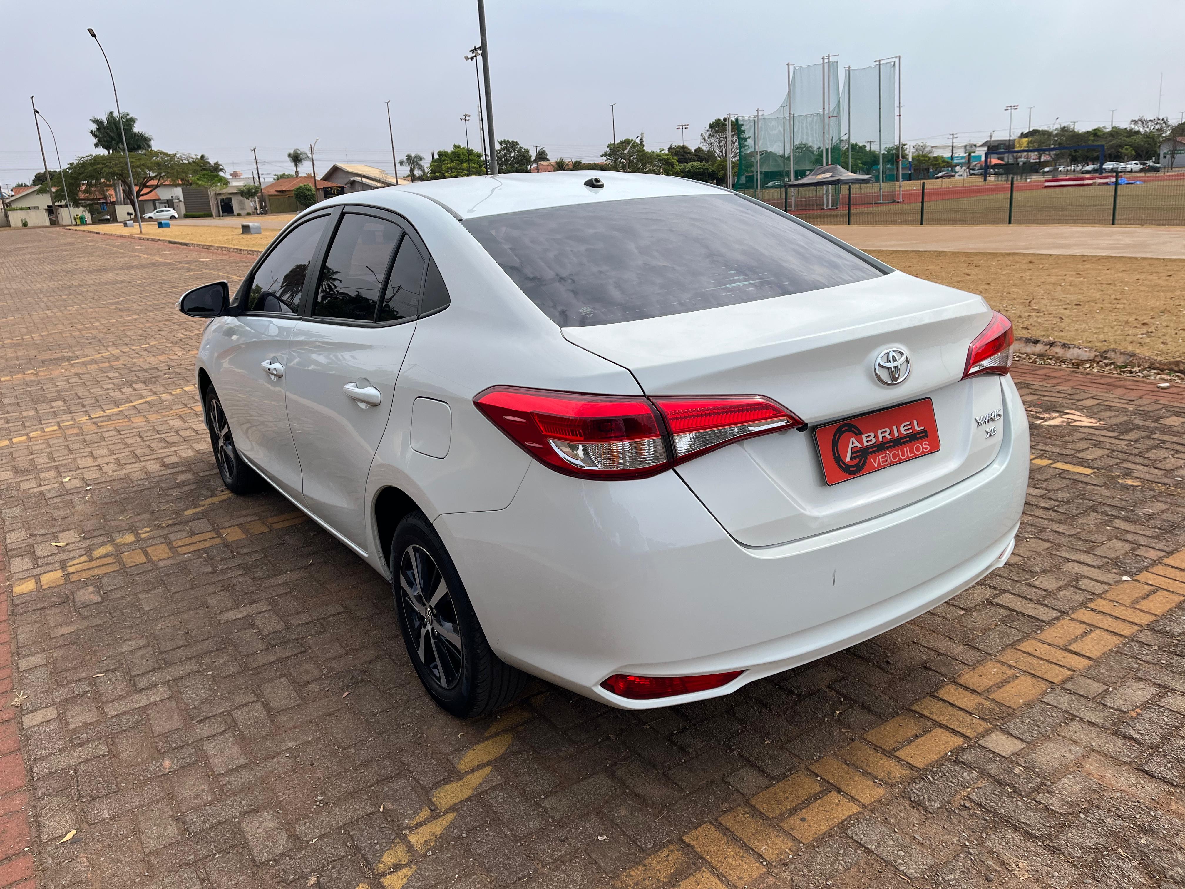 TOYOTA Yaris Sedan XS 1.5 16v 2022 - miniatura 4
