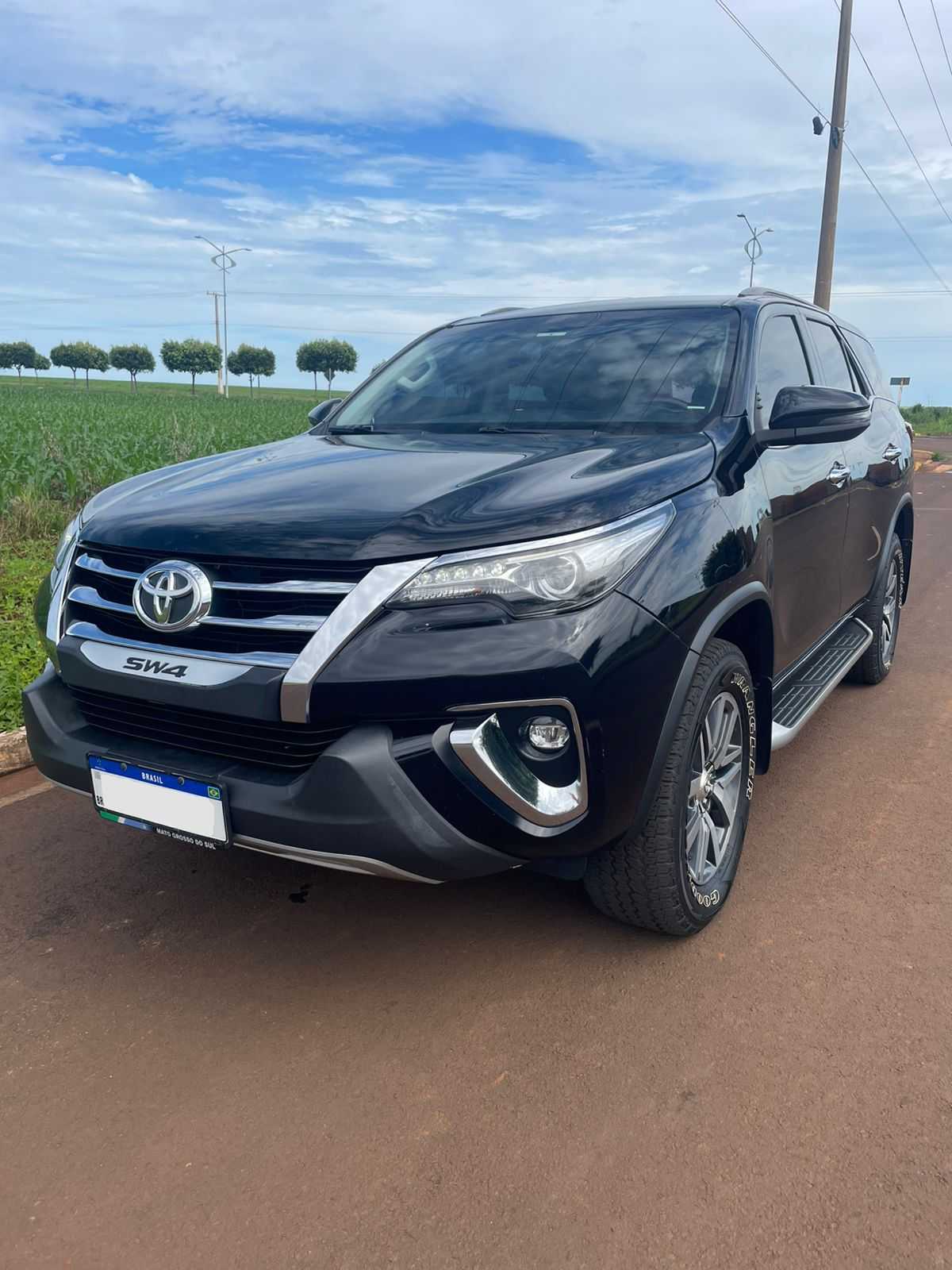 TOYOTA Hilux SW4 SRX D4-D 2.8TDi 16v 4x4 2019