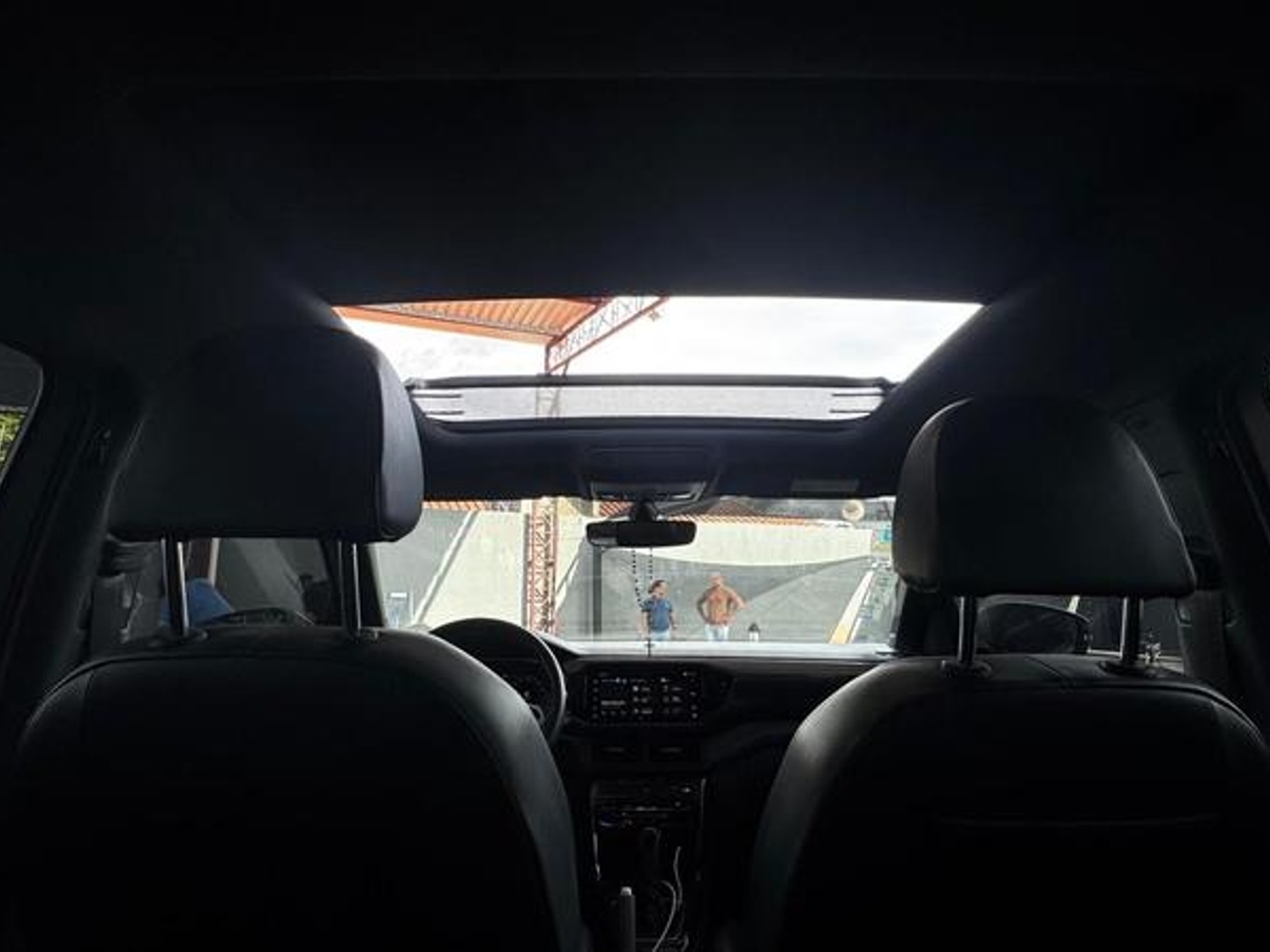 VOLKSWAGEN T-Cross Comfortline 1.0 12v TSi 2024 - miniatura 9
