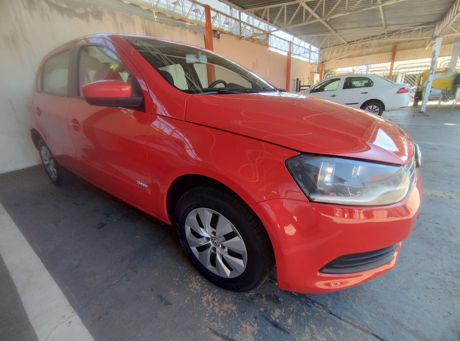 VOLKSWAGEN Gol 1.0 4p. 2013 - miniatura 4