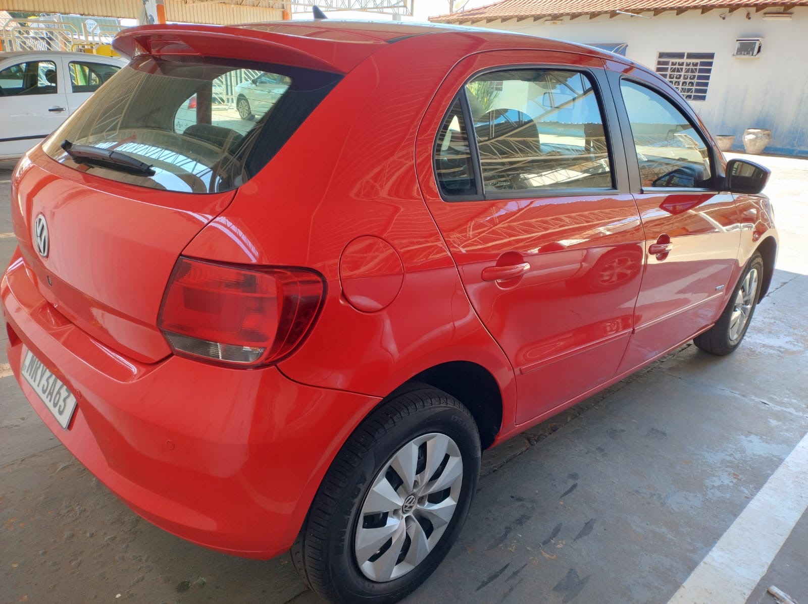 VOLKSWAGEN Gol 1.0 4p. 2013 - miniatura 5