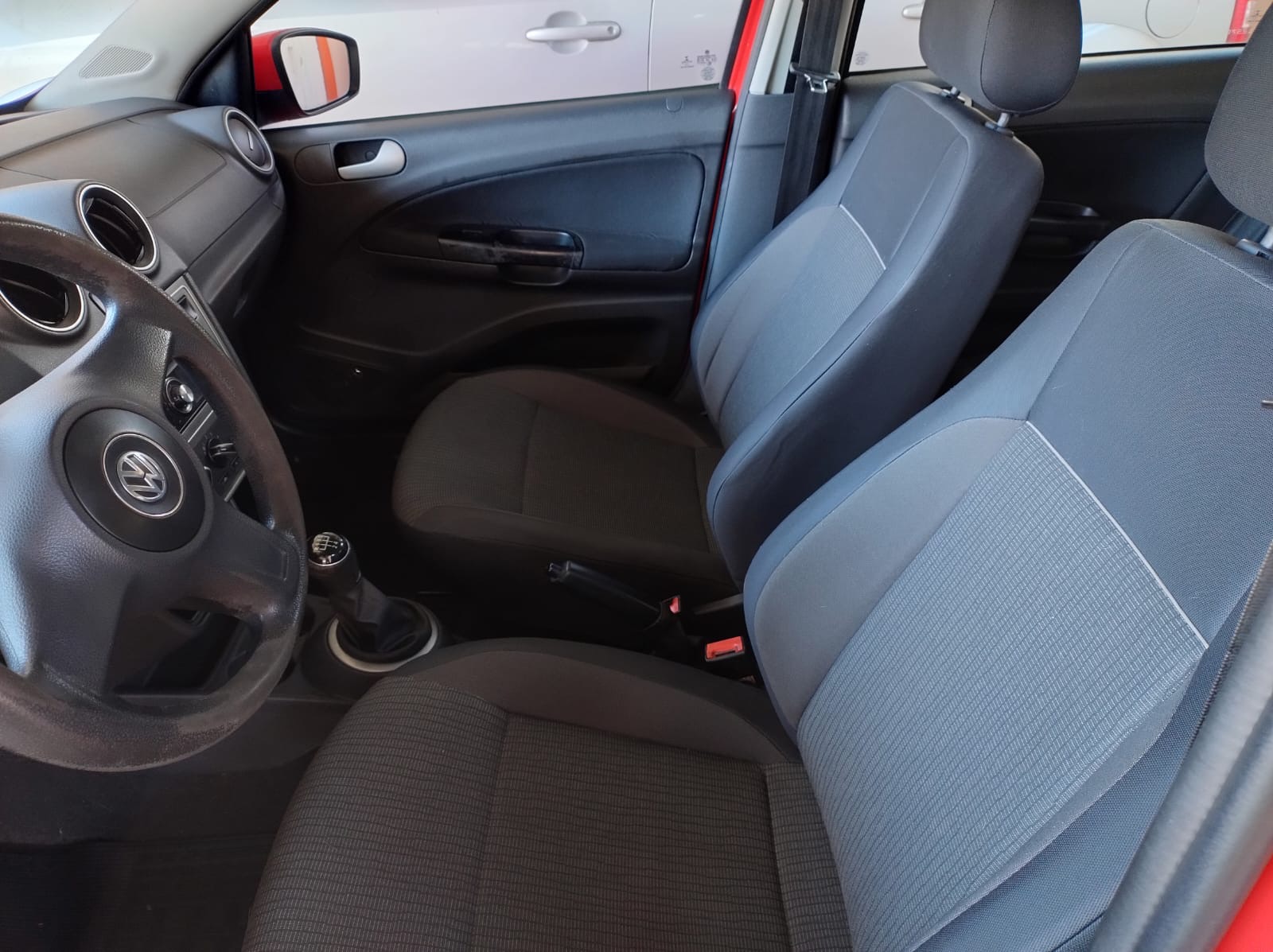 VOLKSWAGEN Gol 1.0 4p. 2013 - miniatura 6
