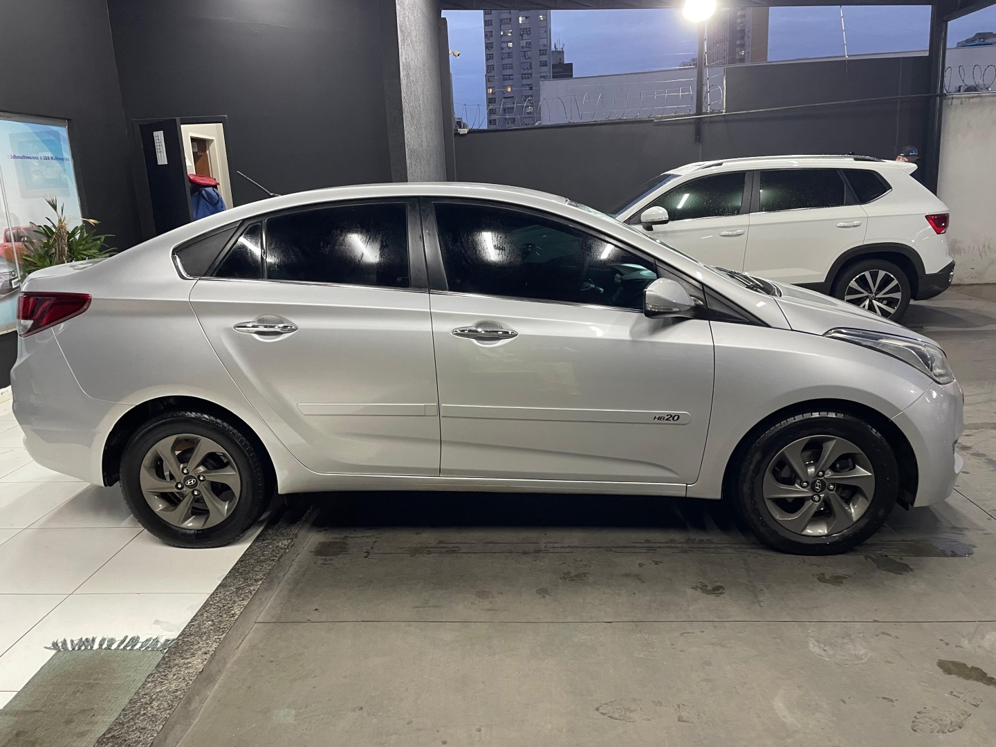HYUNDAI HB20S Premium 1.6 16v 2017 - miniatura 3