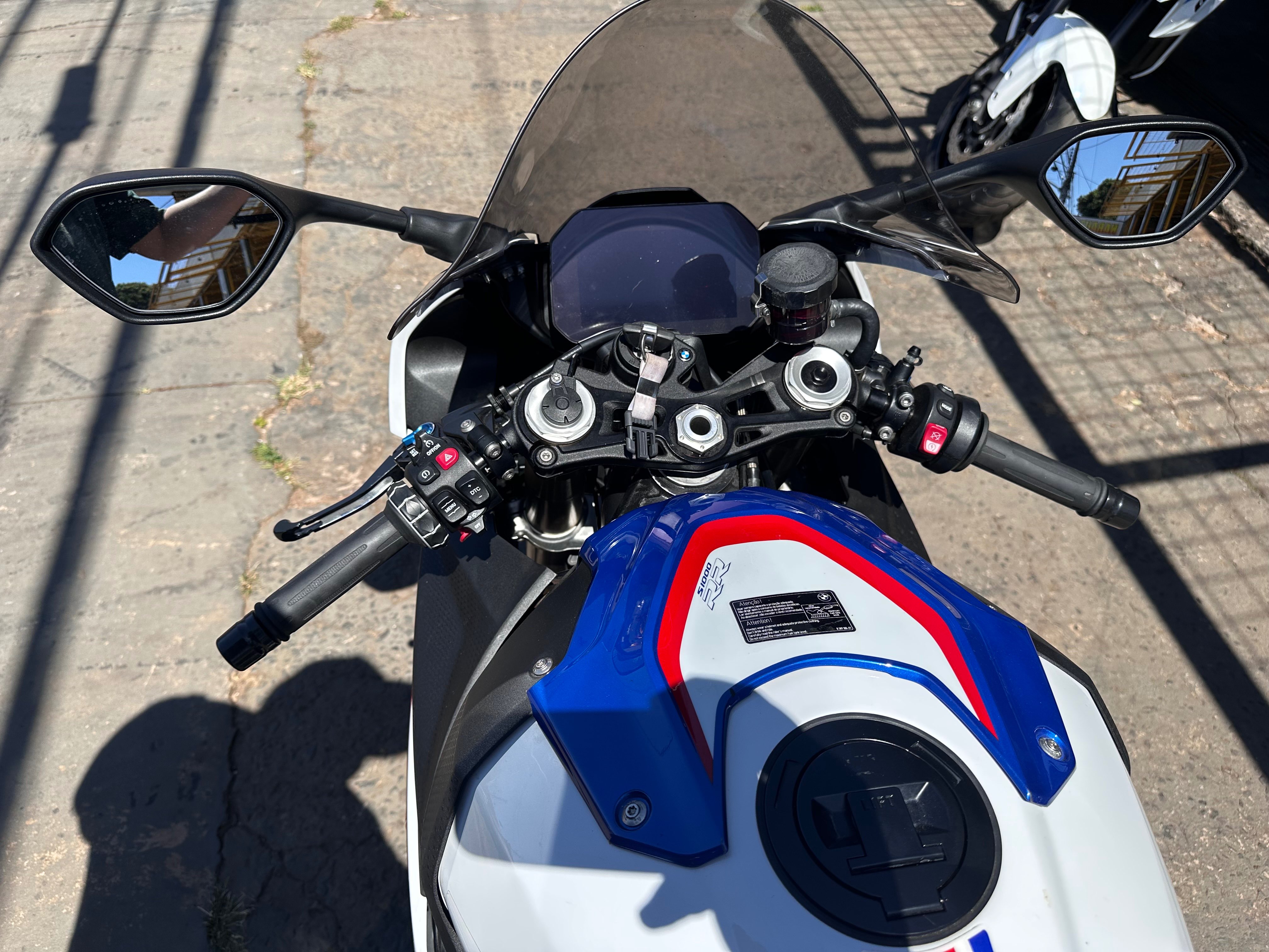 BMW S 1000 RR-M 2022 - miniatura 4
