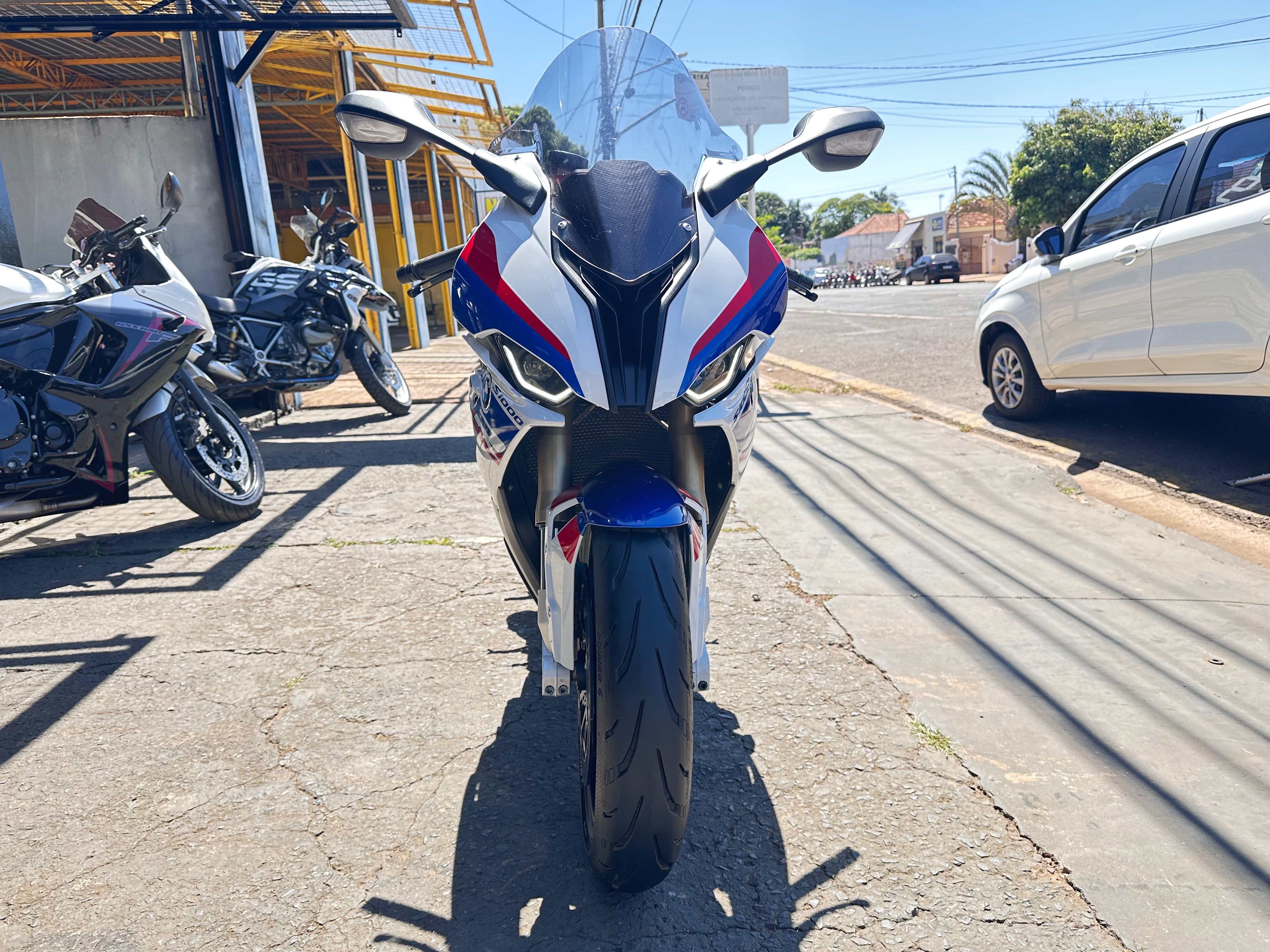 BMW S 1000 RR-M 2022 - miniatura 2