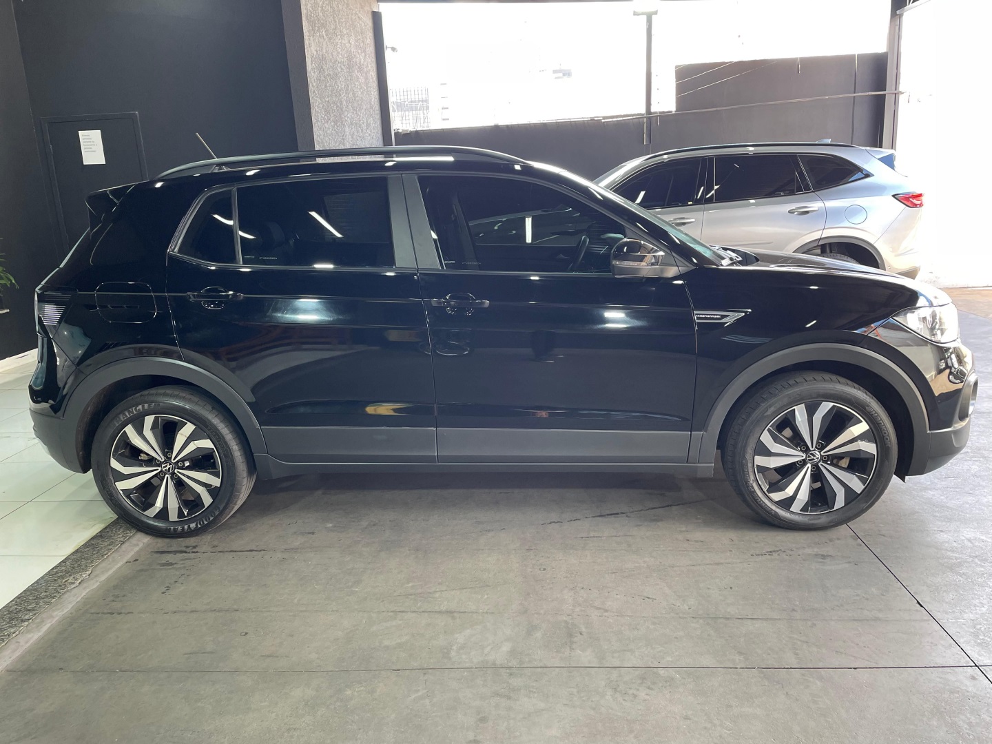 VOLKSWAGEN T-Cross Comfortline 1.0 12v TSi 2023 - miniatura 4