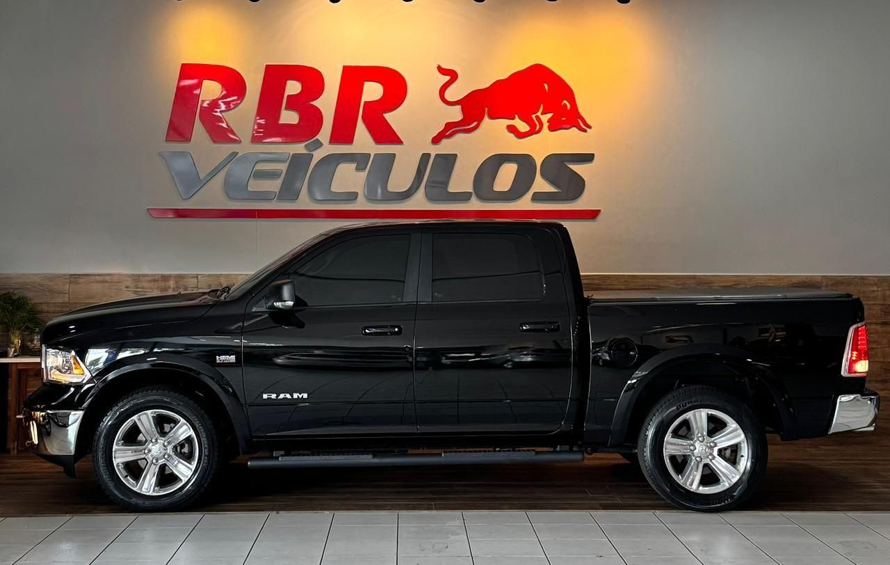 RAM 1500 Classic Laramie 5.7 V8 4X4 C.D. 2023 - miniatura 5