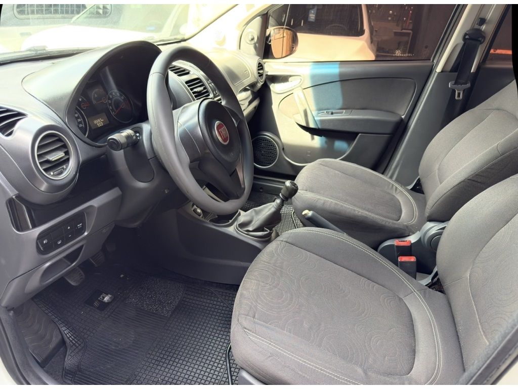 FIAT Grand Siena Attractive 1.4 2018 - miniatura 8