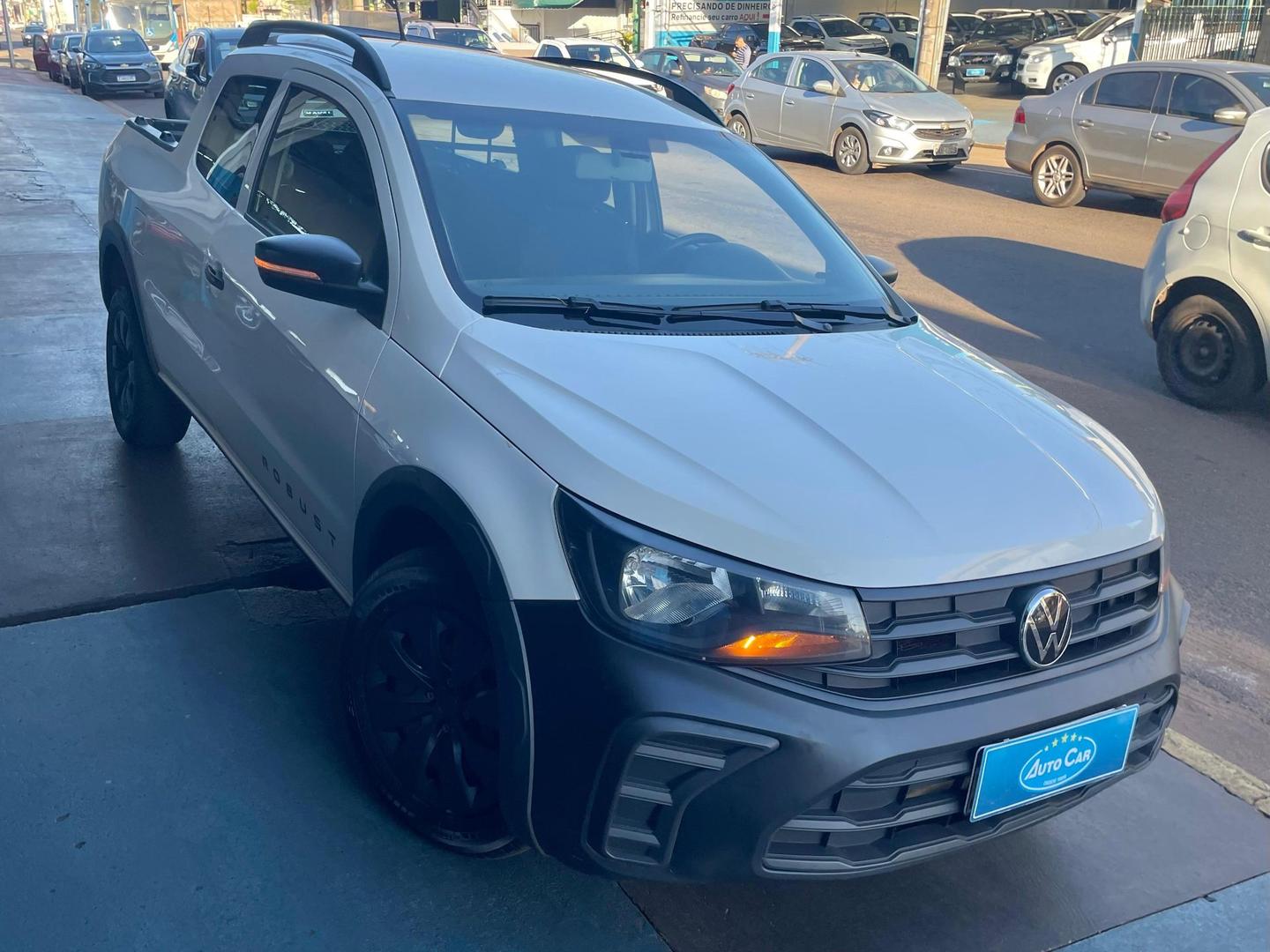 VOLKSWAGEN Saveiro Robust 1.6 16v C.D. 2024 - miniatura 2