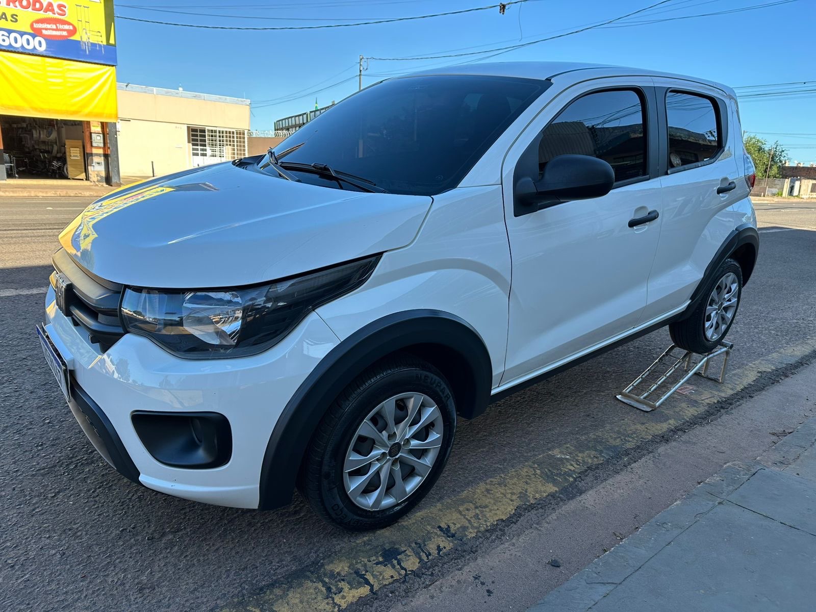 FIAT Mobi Like 1.0 2023 - miniatura 3