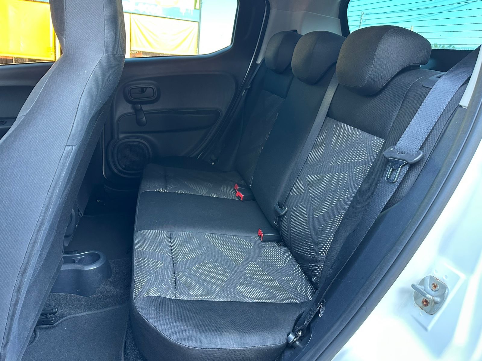 FIAT Mobi Like 1.0 2023 - miniatura 9