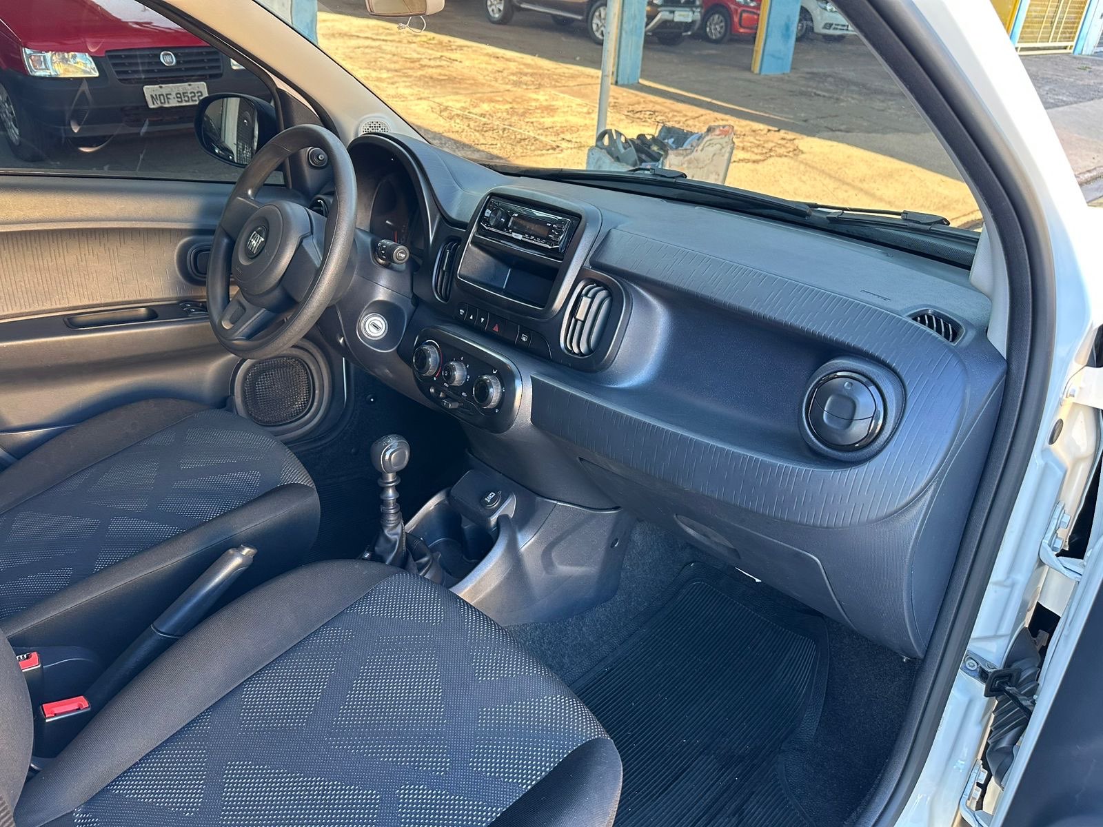 FIAT Mobi Like 1.0 2023 - miniatura 7
