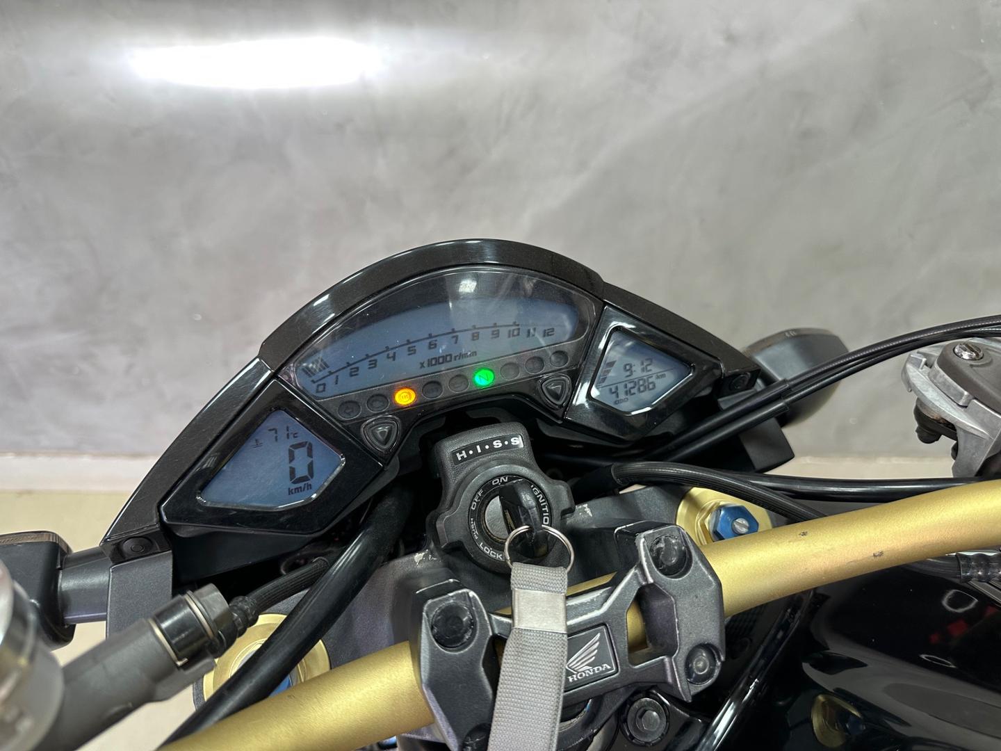 HONDA CB 1000R 2012 - miniatura 5