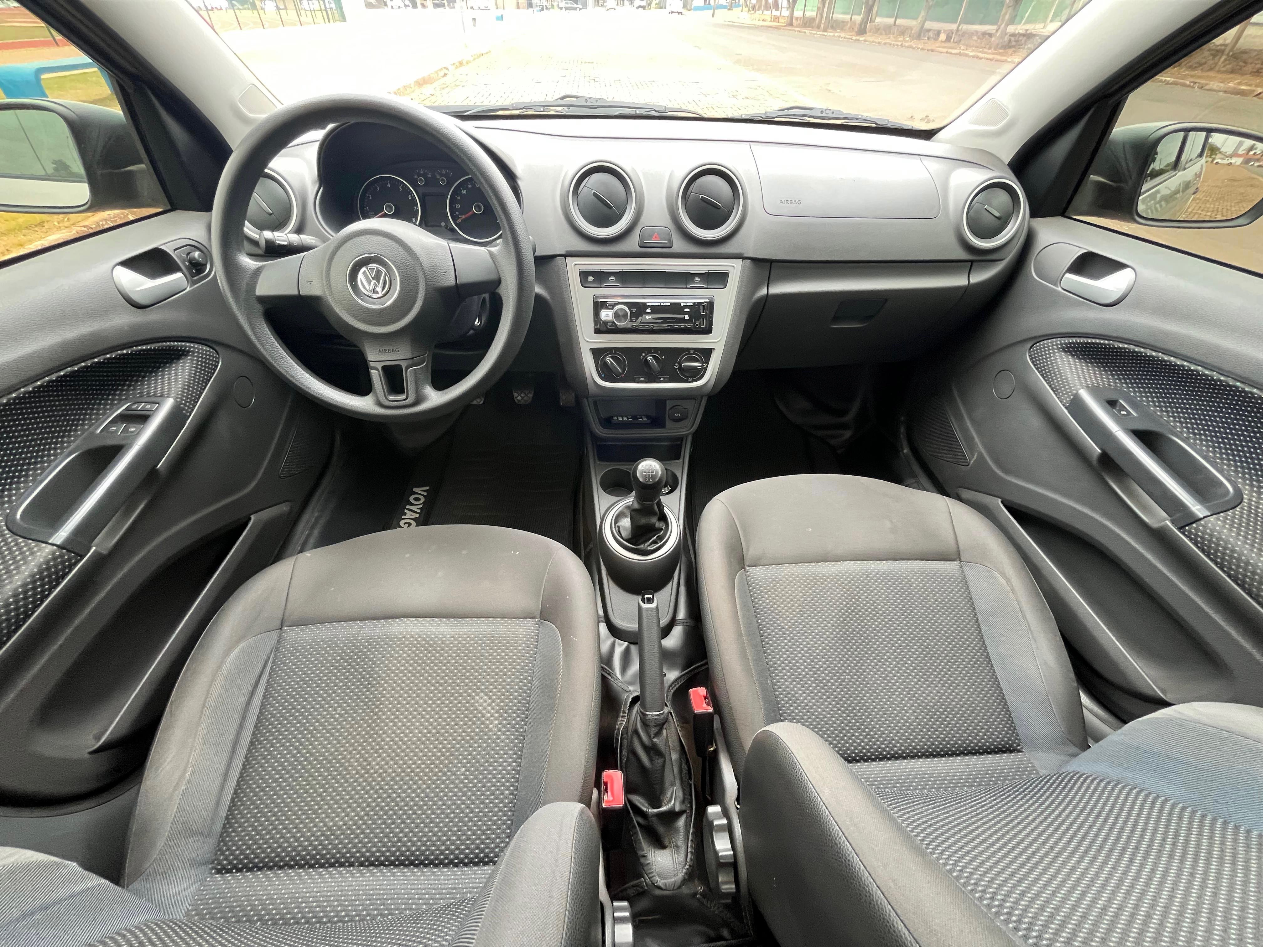 VOLKSWAGEN Voyage Trendline 1.6 2016 - miniatura 4