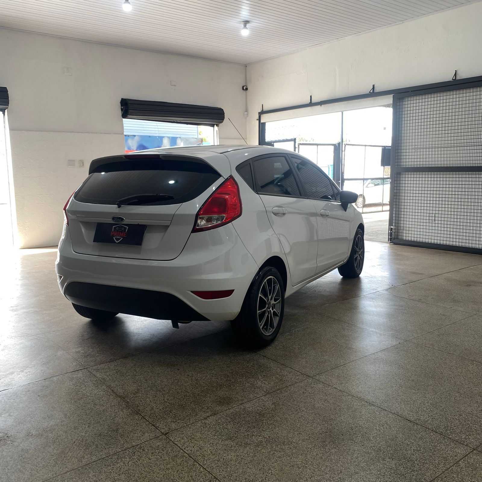 FORD Fiesta Hatch S 1.5 16v 2016 - miniatura 3