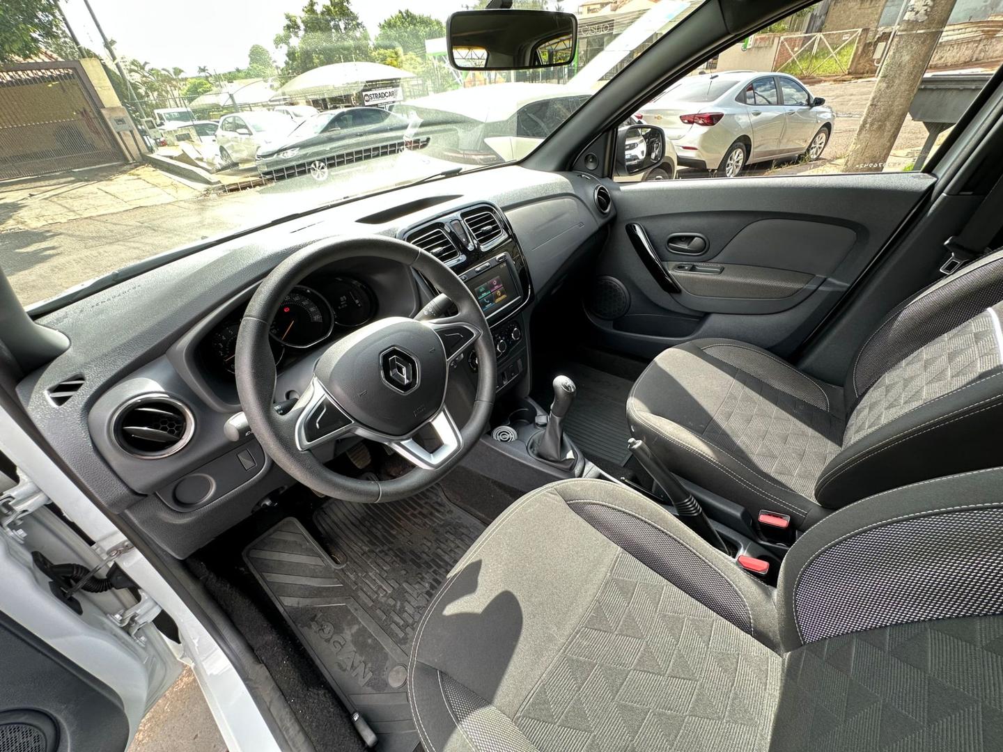 RENAULT Logan Zen 1.0 12v 2025 - miniatura 8