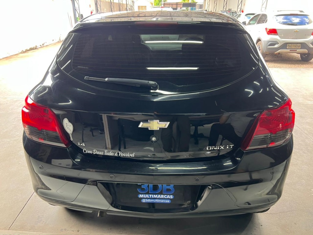 CHEVROLET Onix LT 1.4 2016 - miniatura 8