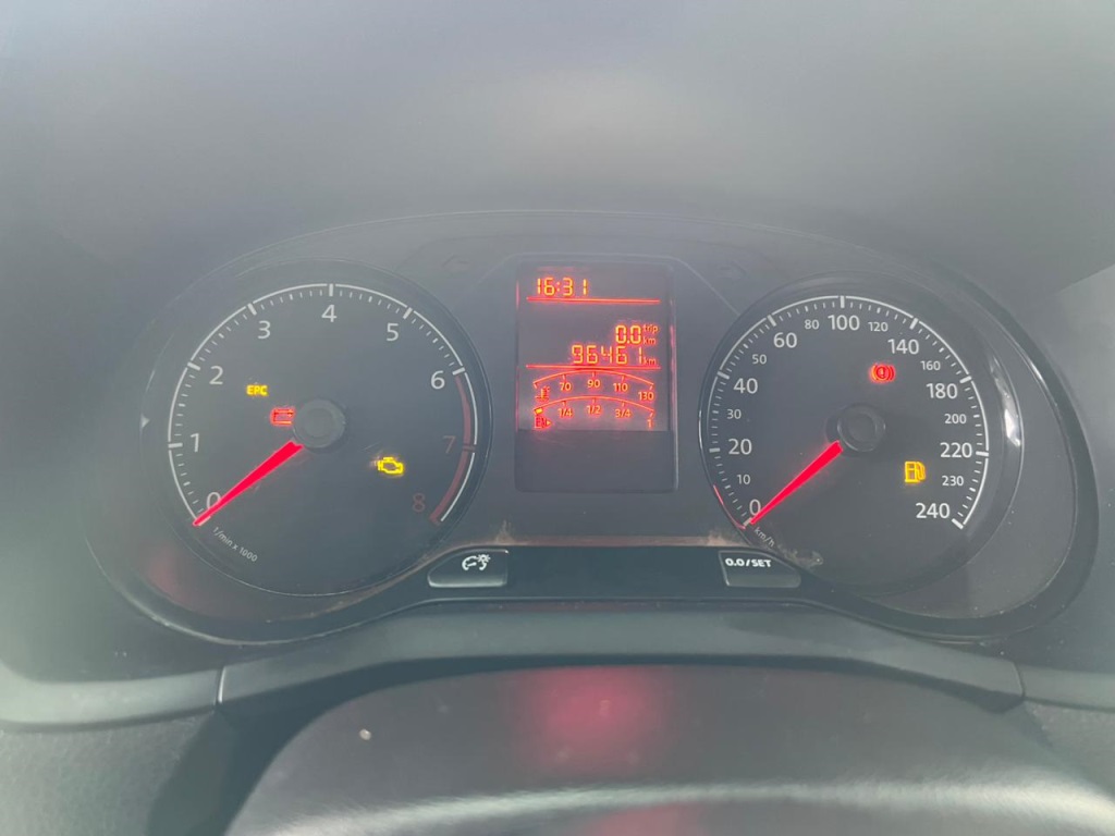 VOLKSWAGEN Saveiro Robust 1.6 16v C.S. 2023 - miniatura 7