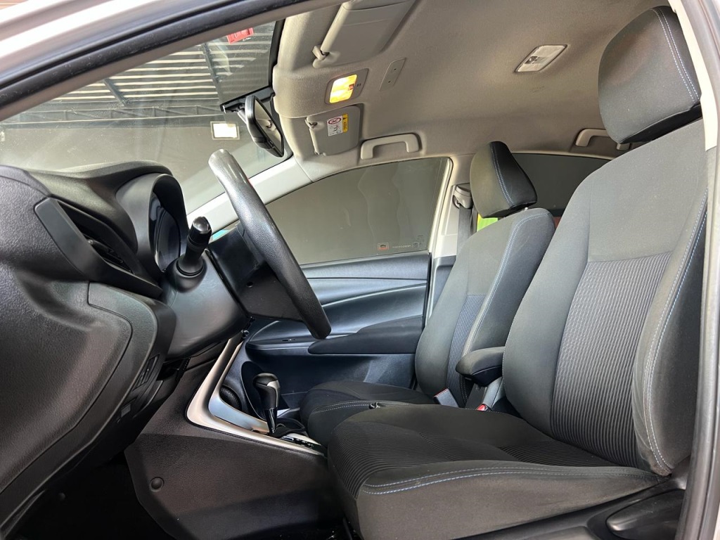 TOYOTA Yaris XL 1.5 16v 2019 - miniatura 4