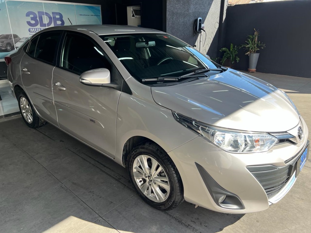 TOYOTA Yaris XL 1.5 16v 2019 - miniatura 3