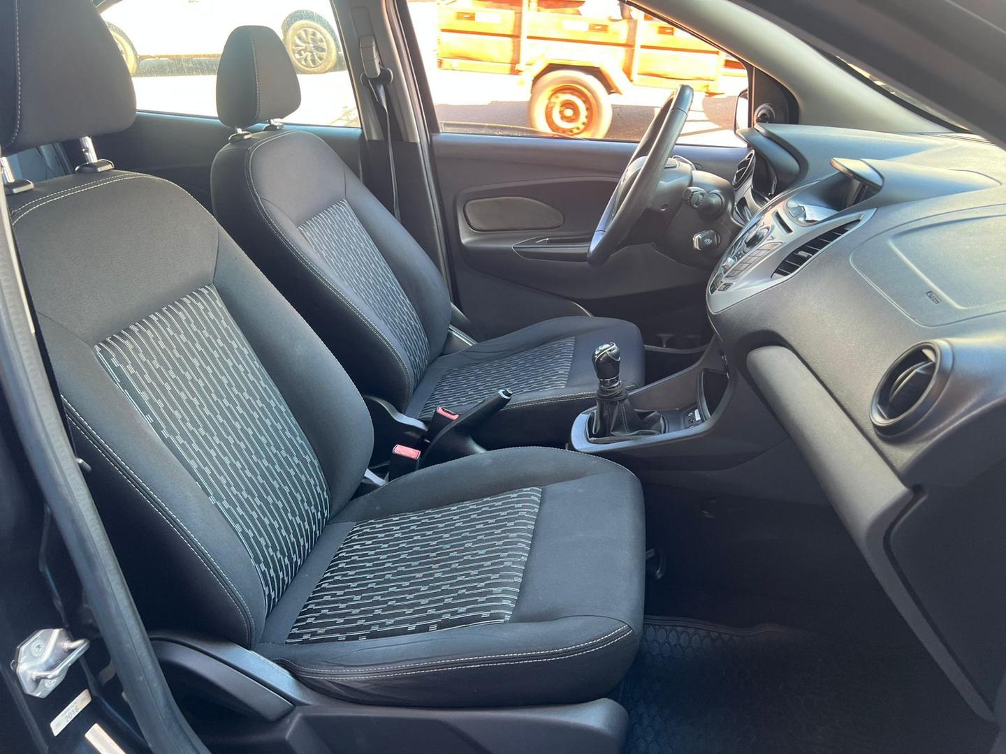 FORD Ka Hatch SE 1.0 12v 2017 - miniatura 6