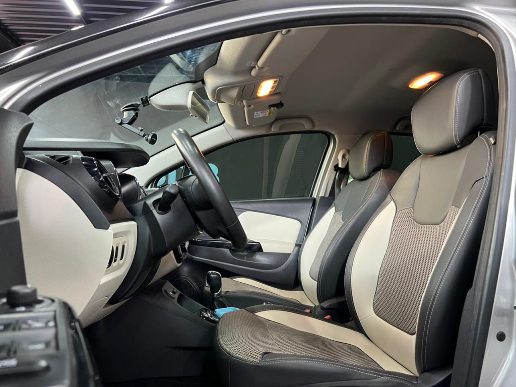 RENAULT Captur Intense 1.6 16v 2019 - miniatura 9