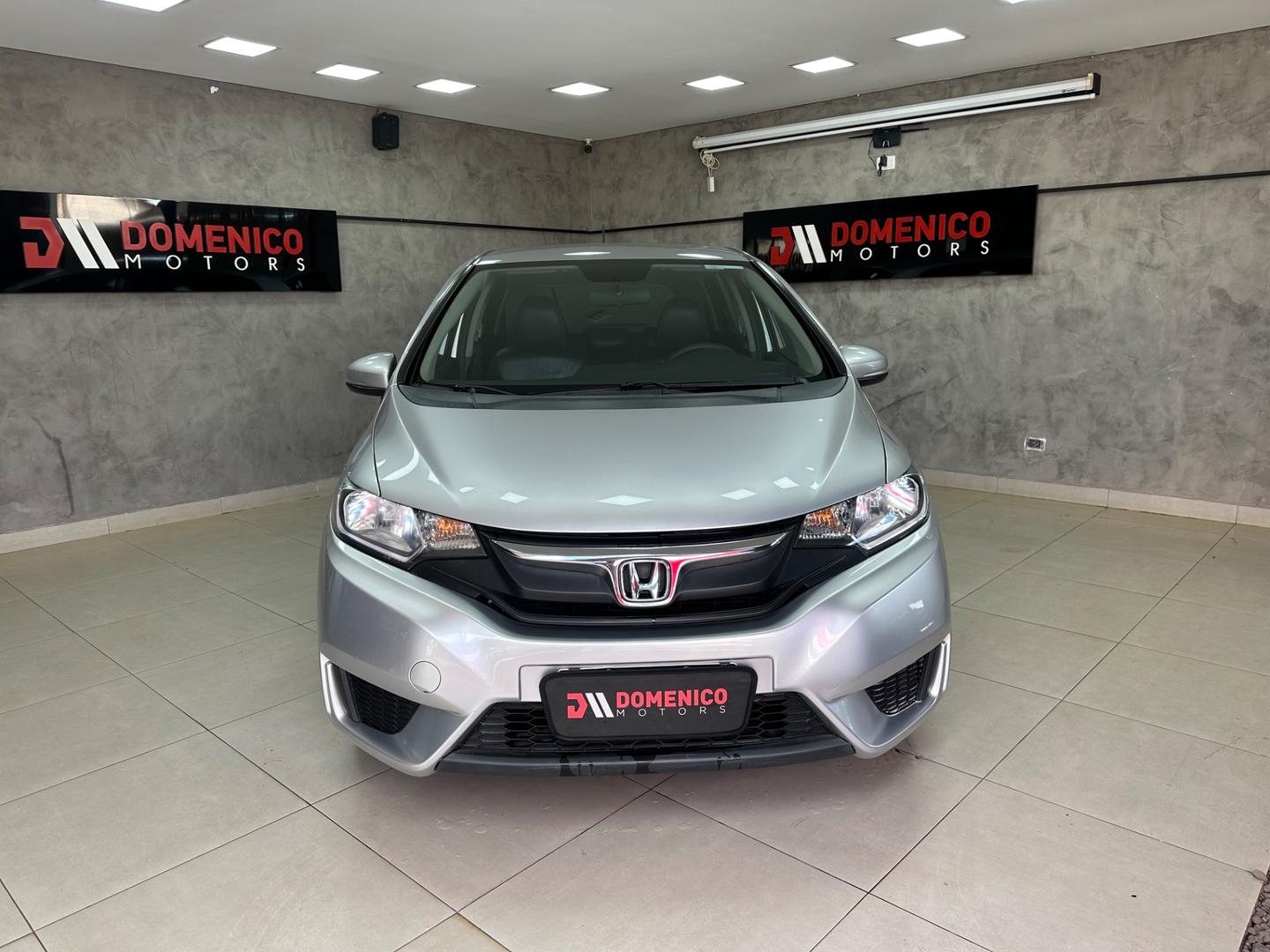 Vista principal de HONDA Fit LX 1.4 16v 2015