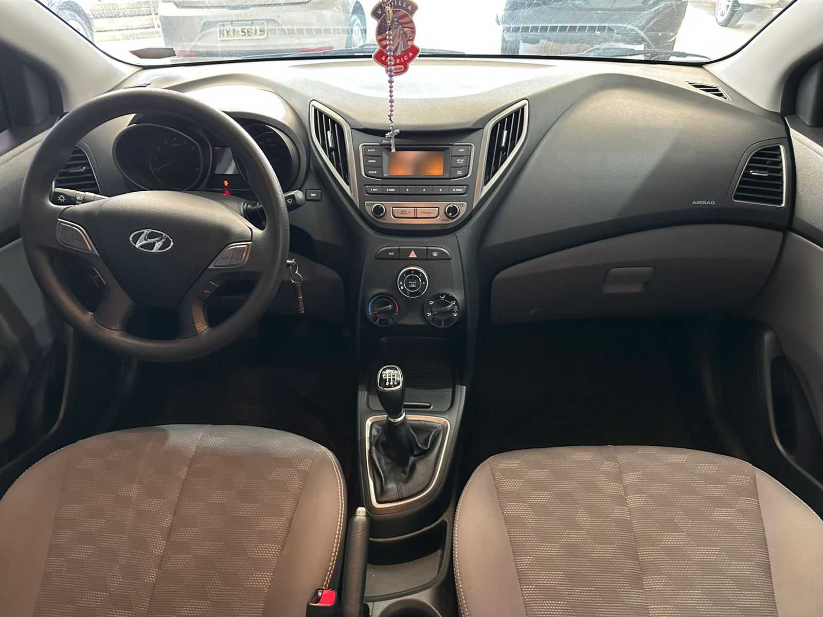 HYUNDAI HB20S Comfort Plus 1.6 16v 2017 - miniatura 8