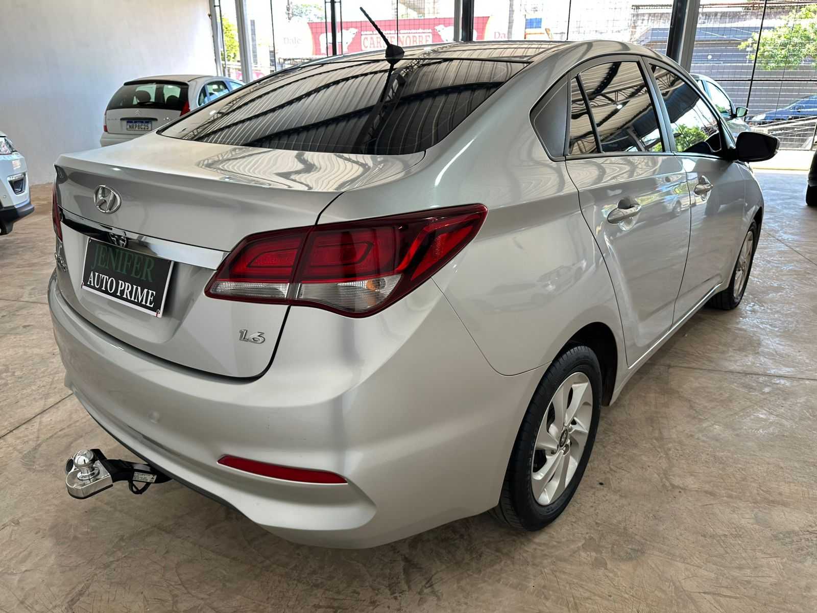 HYUNDAI HB20S Comfort Plus 1.6 16v 2017 - miniatura 4