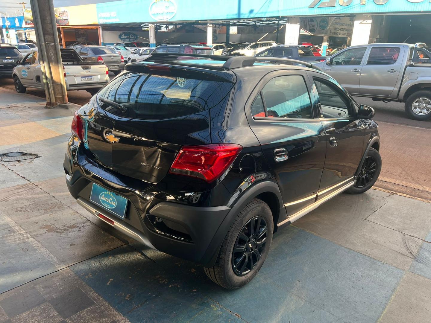 CHEVROLET Onix Activ 1.4 2019 - miniatura 4