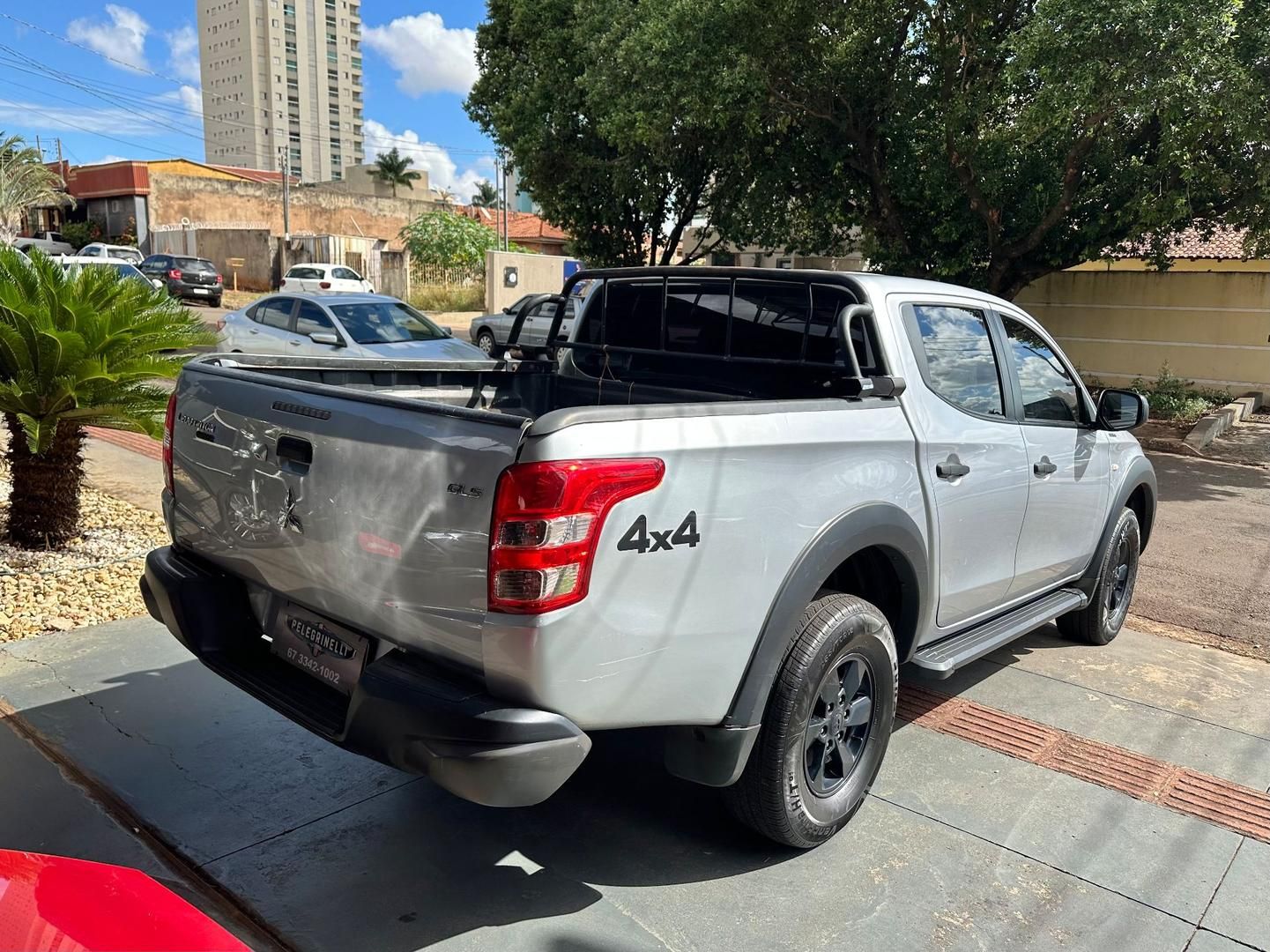 MITSUBISHI L200 Triton GLS Outdoor 2.4TDi 16v 4X4 C.D. 2023 - miniatura 5