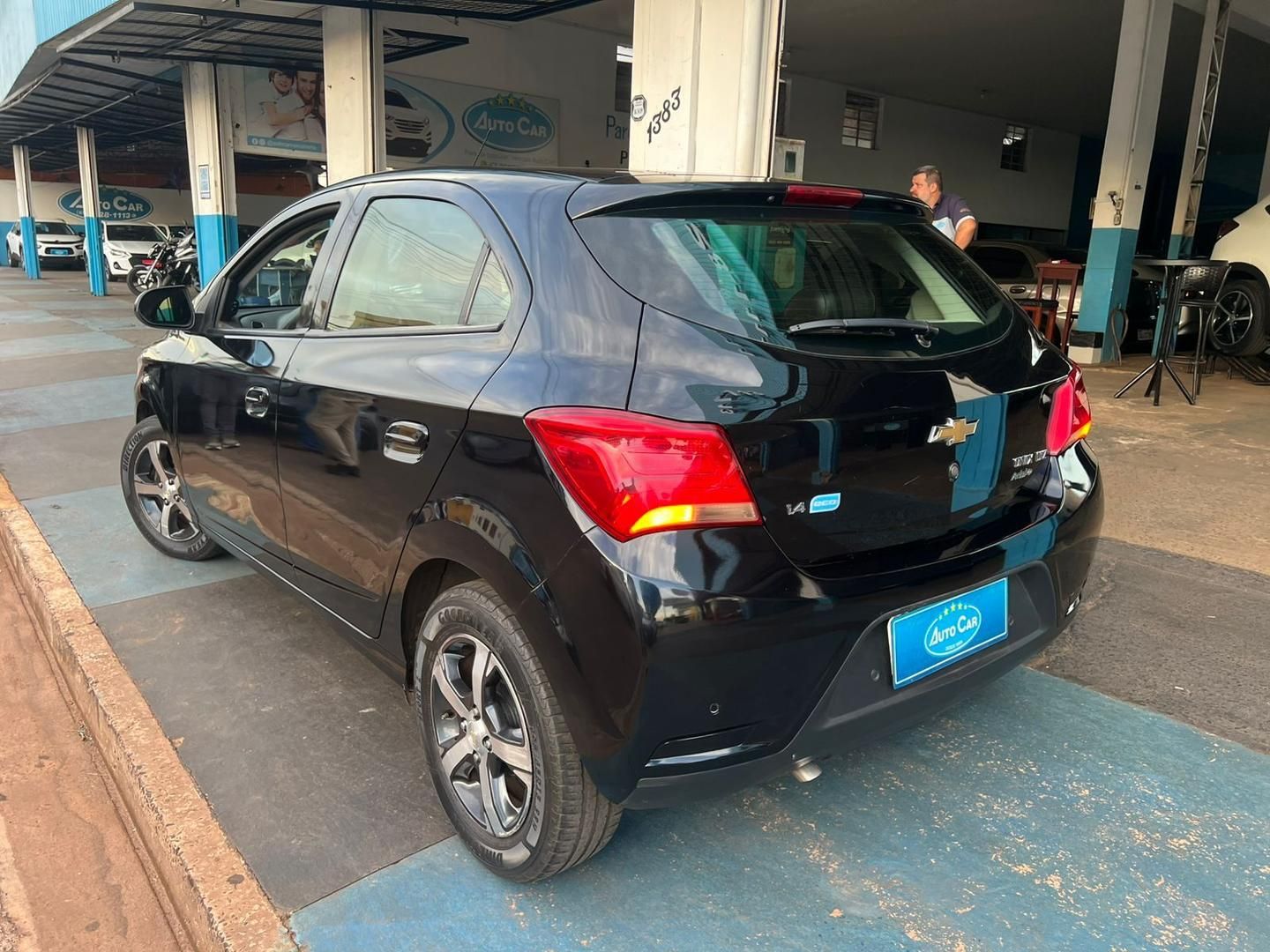 CHEVROLET Onix LTZ 1.4 2017 - miniatura 3