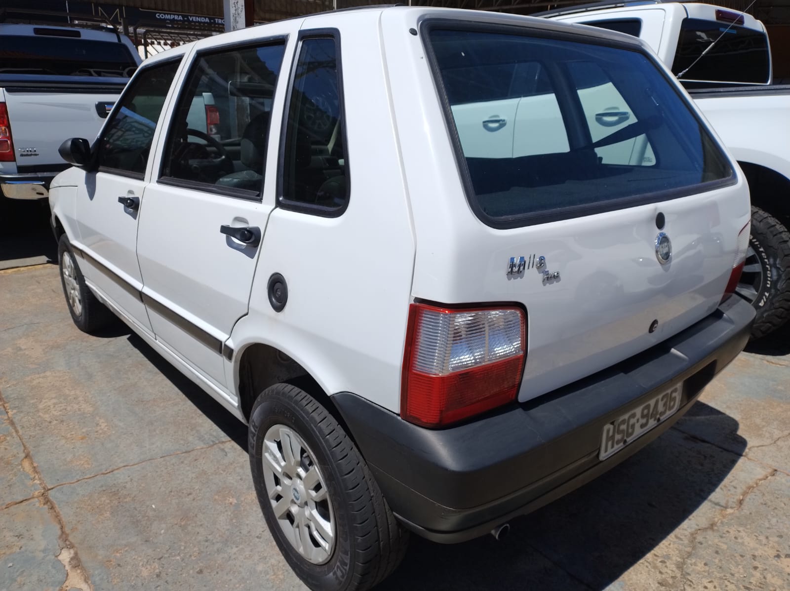 FIAT Uno Mille 1.0 Fire 4p. 2006 - miniatura 3