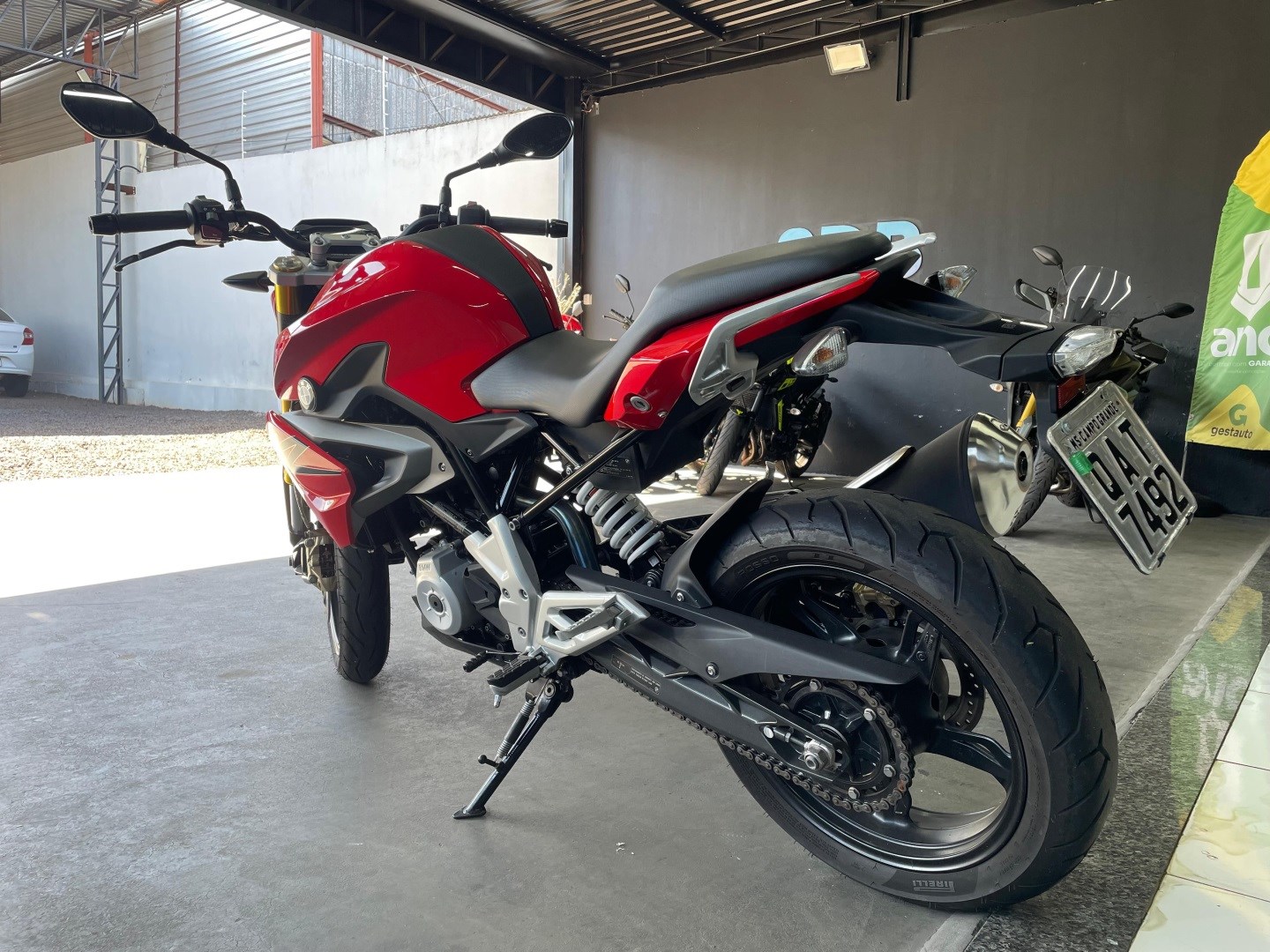 BMW G 310 R 2020 - miniatura 5