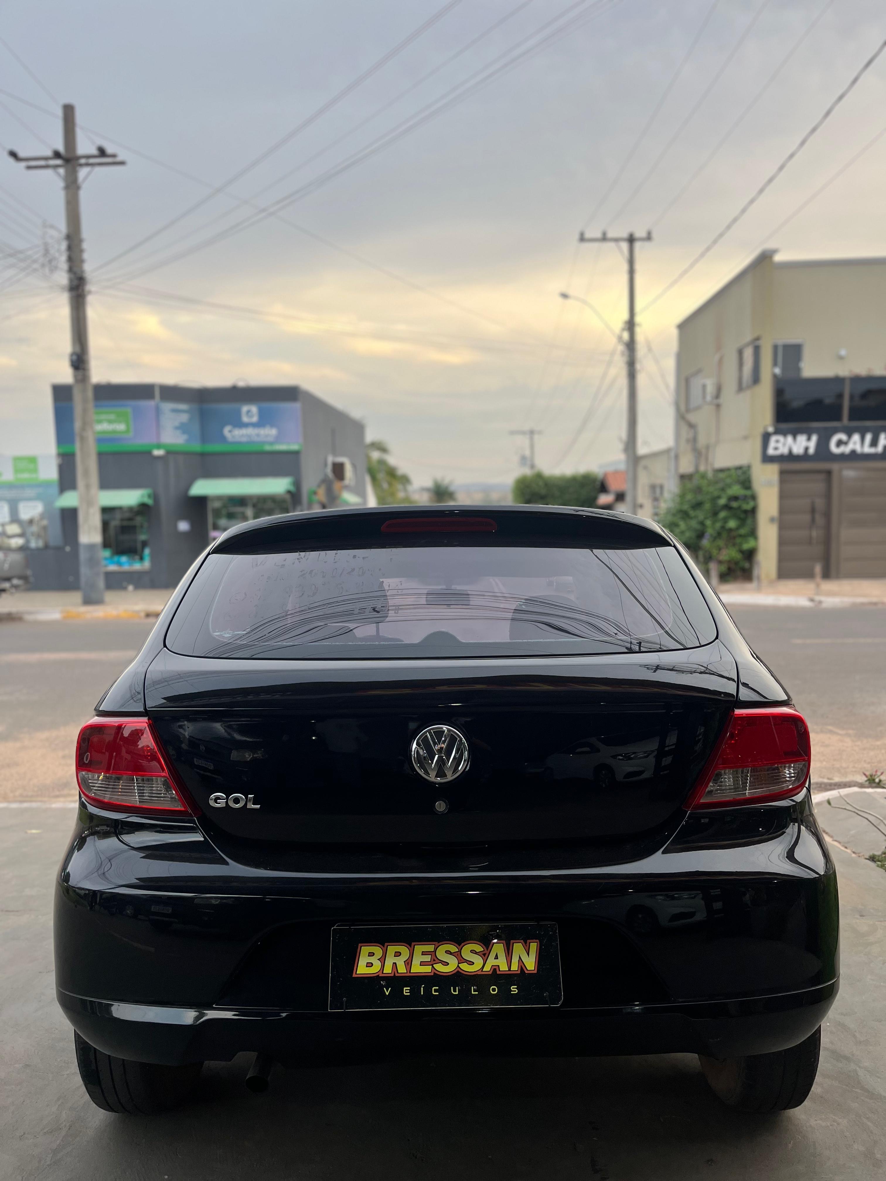 VOLKSWAGEN Gol 1.0 4p. 2011 - miniatura 4