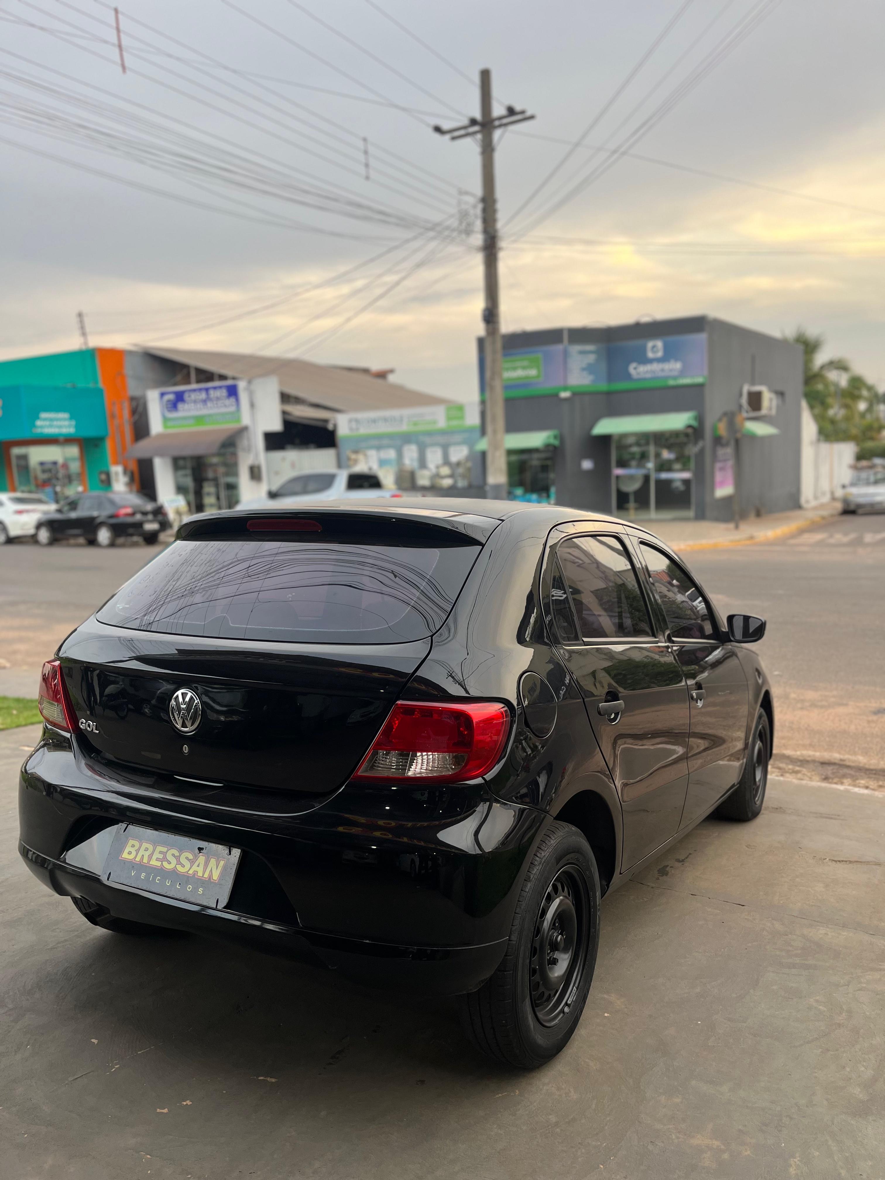 VOLKSWAGEN Gol 1.0 4p. 2011 - miniatura 6