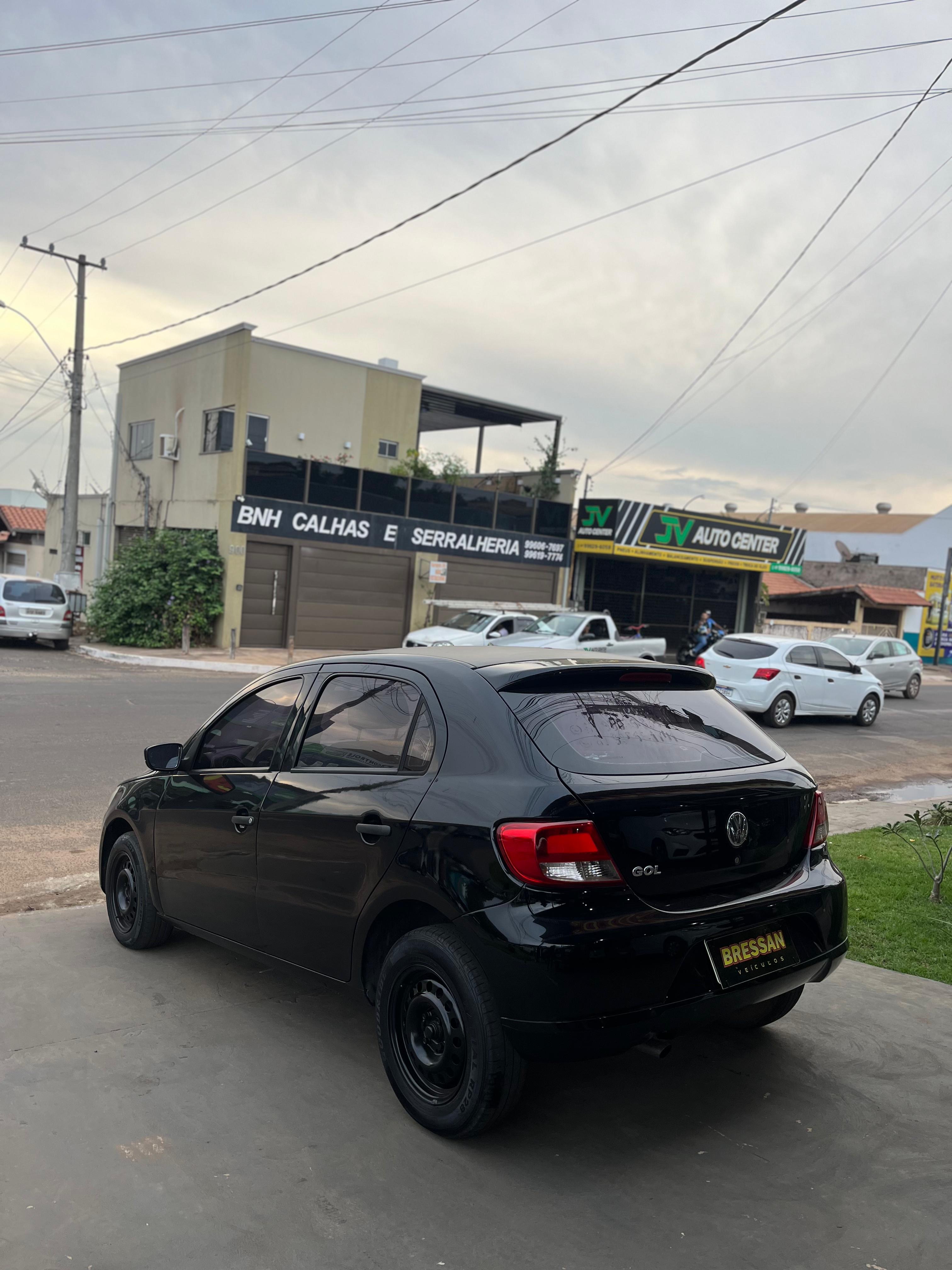 VOLKSWAGEN Gol 1.0 4p. 2011 - miniatura 5