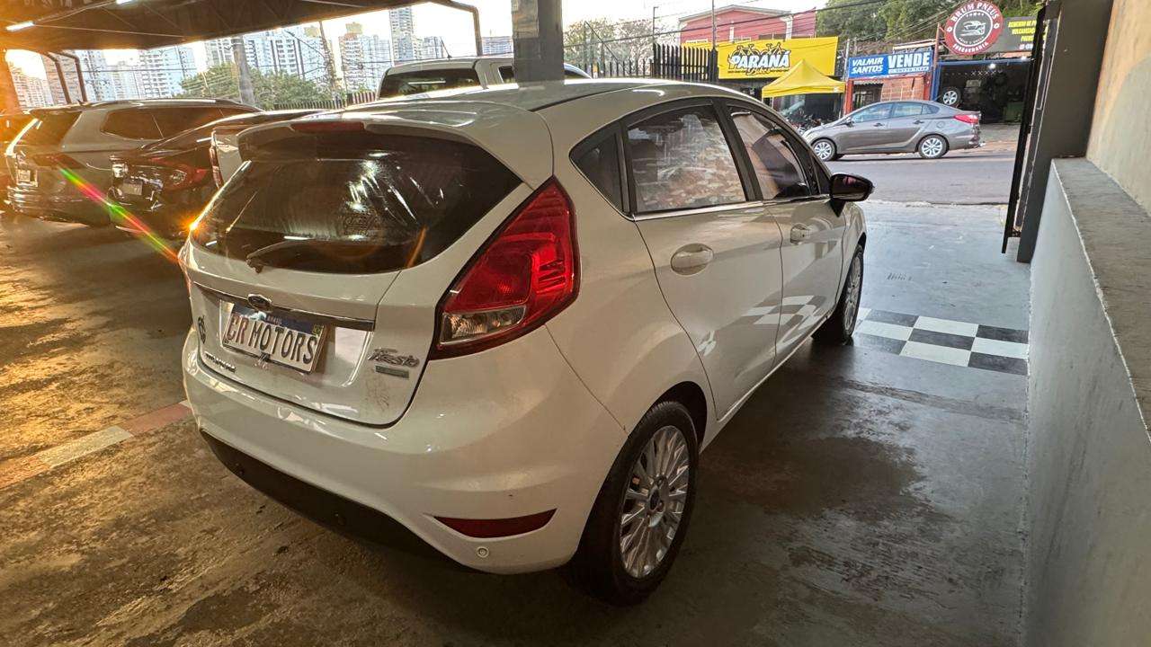 FORD Fiesta Hatch Titanium 1.6 16v PowerShift 2017 - miniatura 6