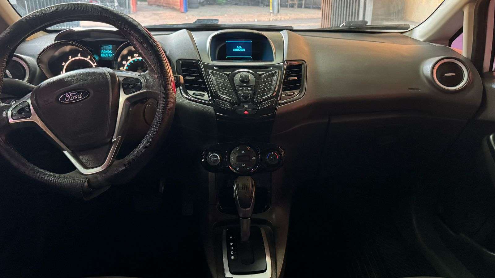 FORD Fiesta Hatch Titanium 1.6 16v PowerShift 2017 - miniatura 7