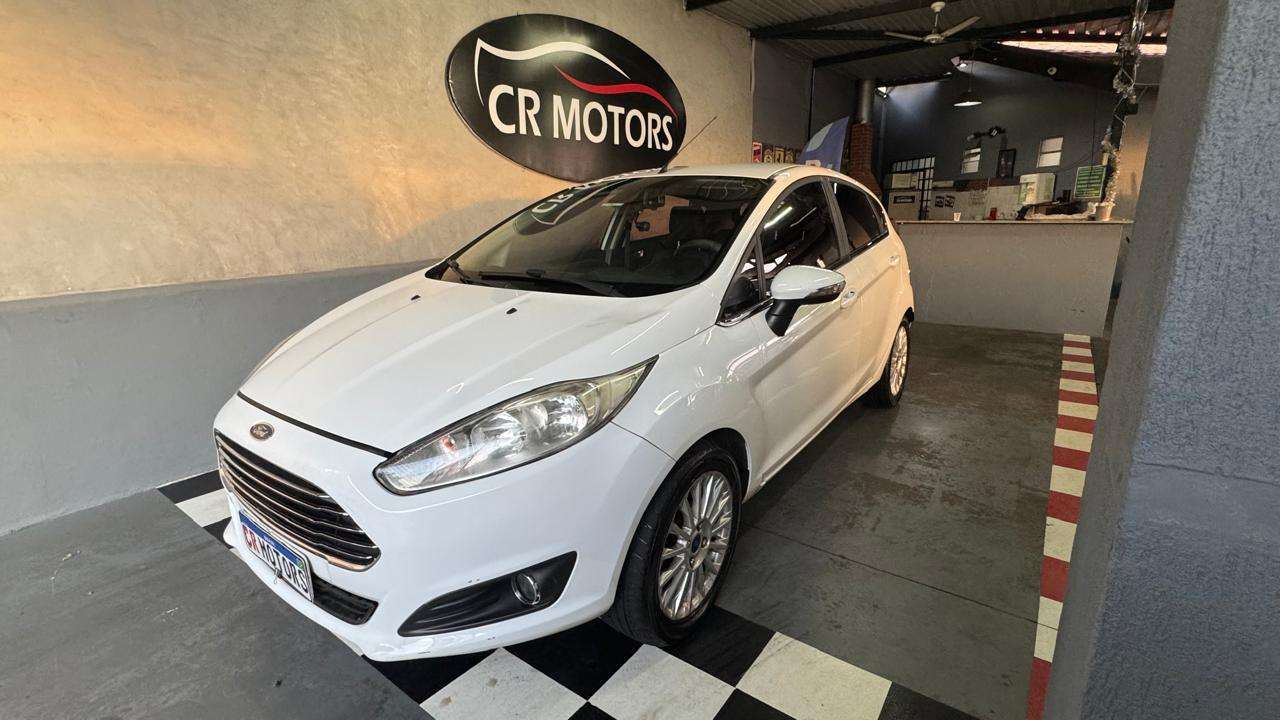 FORD Fiesta Hatch Titanium 1.6 16v PowerShift 2017