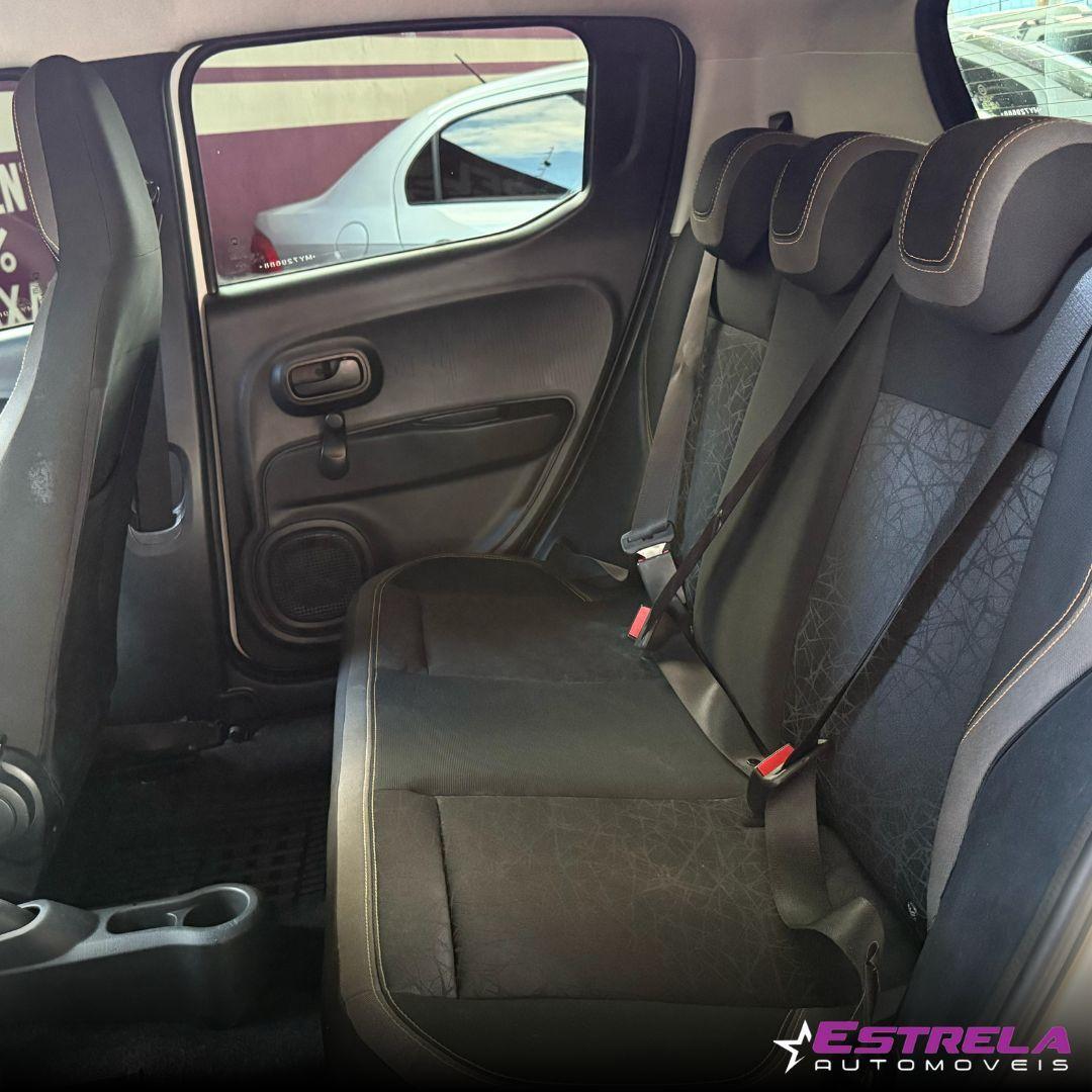 FIAT Mobi Trekking 1.0 2021 - miniatura 10