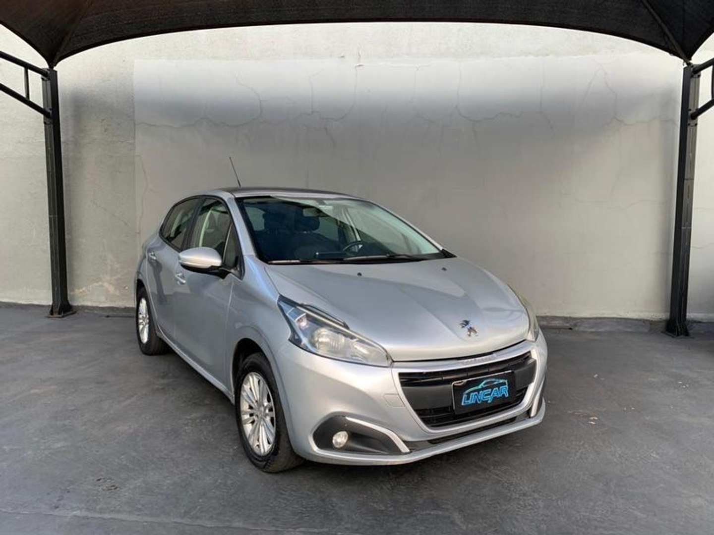 PEUGEOT 208 Allure 1.6 16v 2017 - miniatura 4