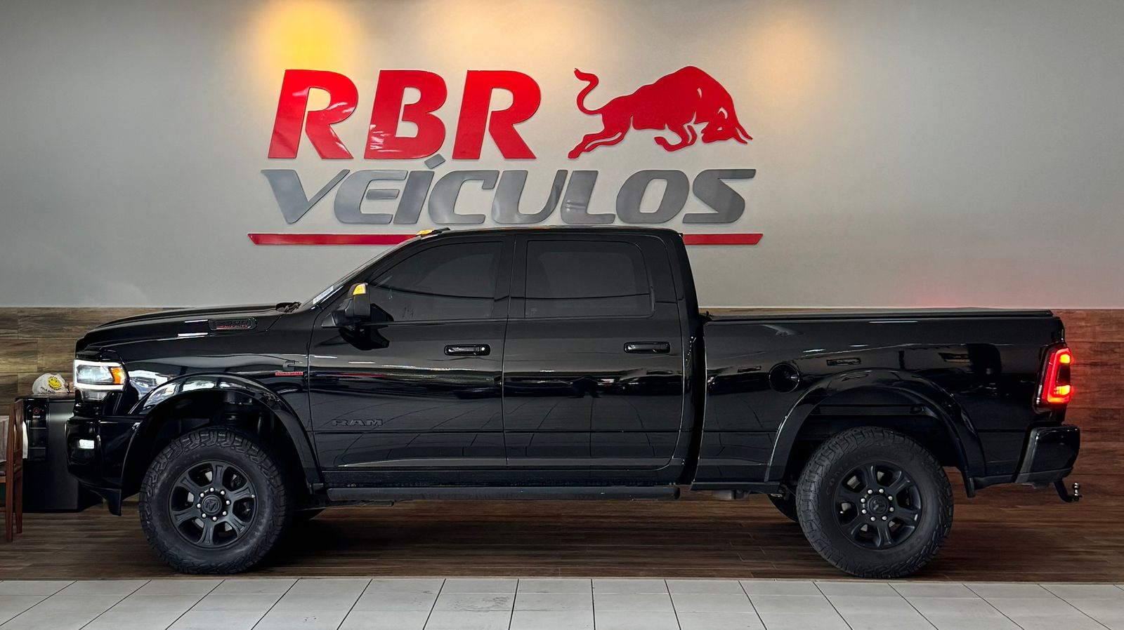 RAM 2500 Laramie Night Edition 6.7TDi 24v 4X4 C.D. 2021 - miniatura 4