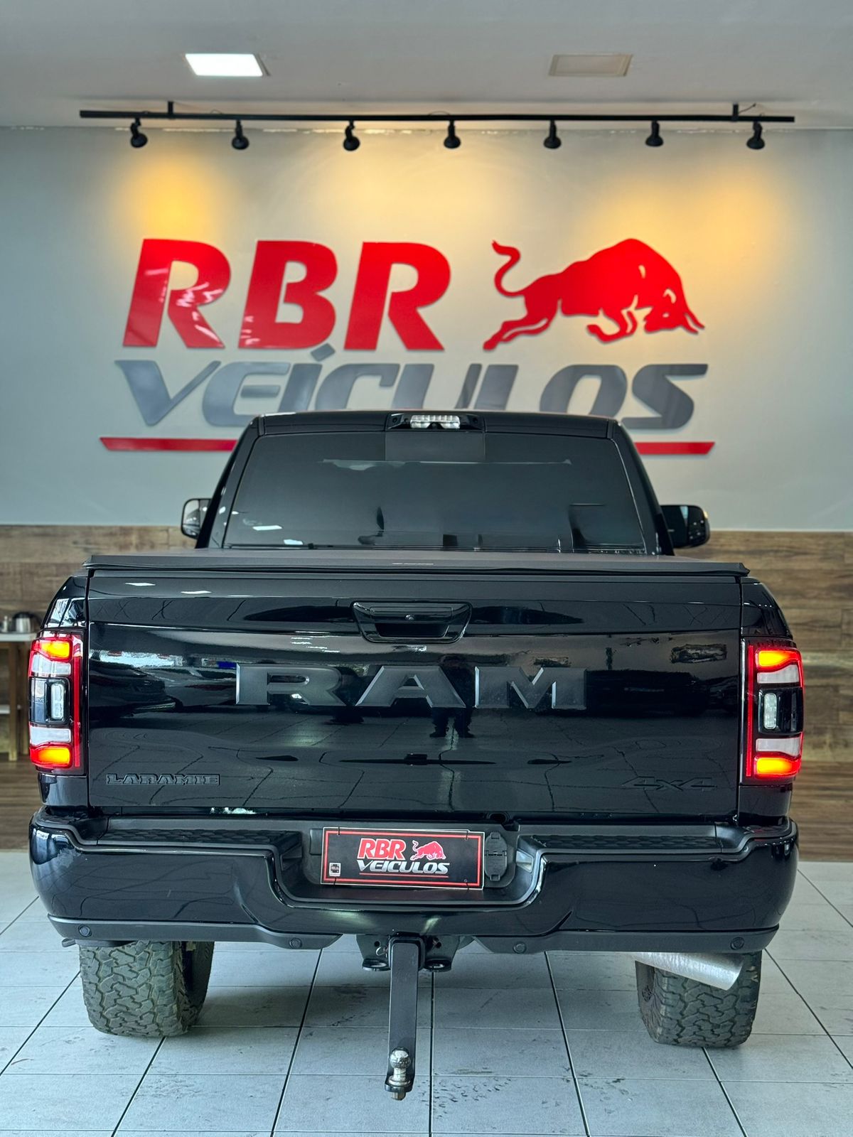 RAM 2500 Laramie Night Edition 6.7TDi 24v 4X4 C.D. 2021 - miniatura 6