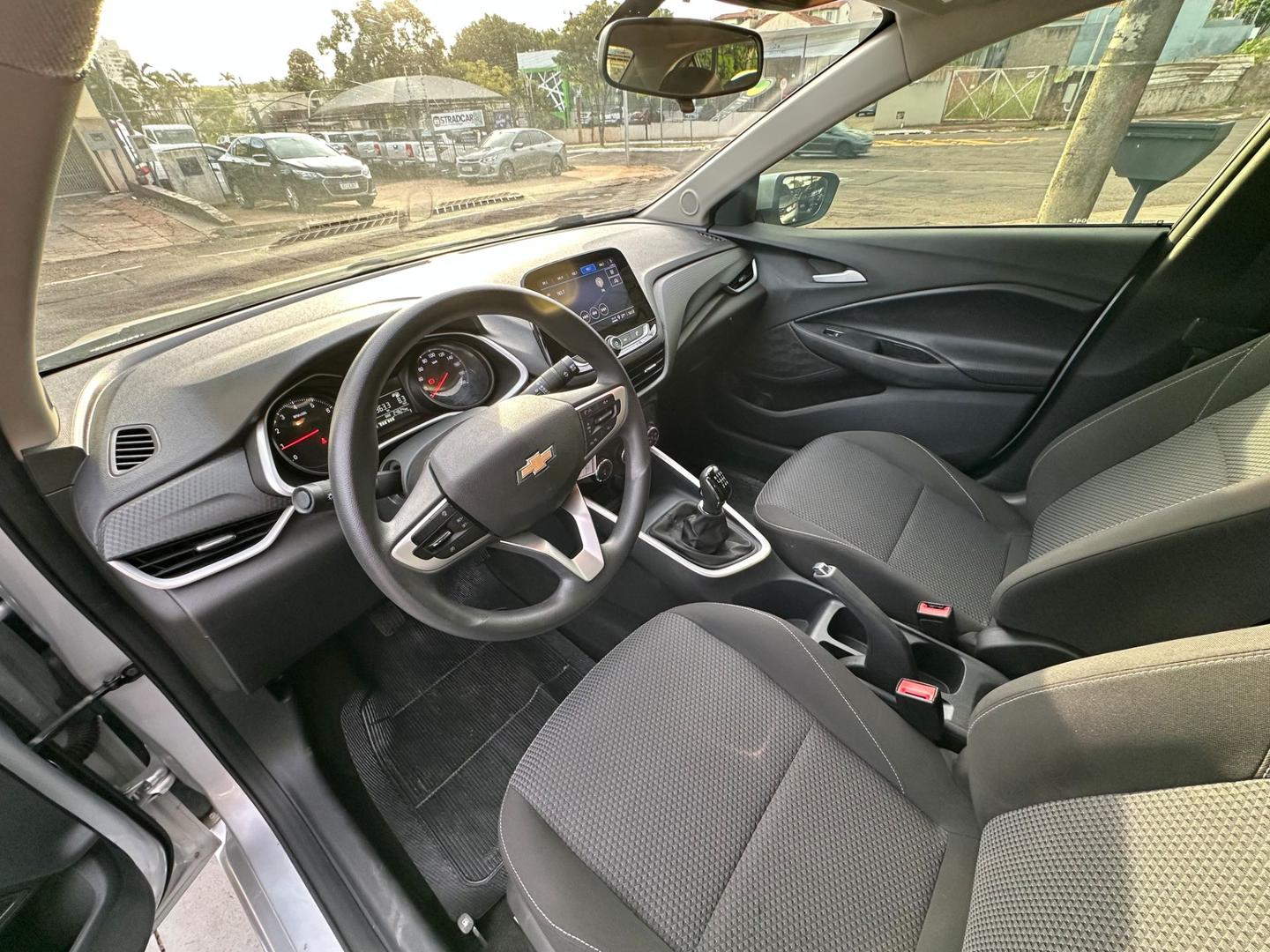 CHEVROLET Onix Sedan Plus LT 1.0 12v 2023 - miniatura 8