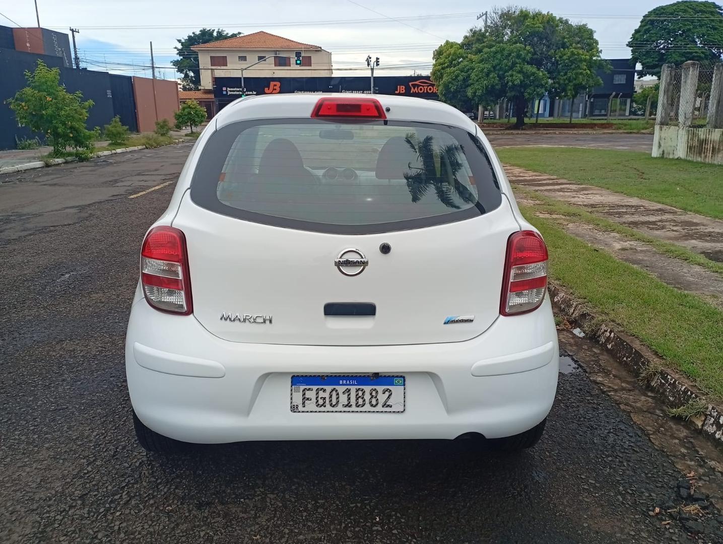 NISSAN March S 1.0 16v 2013 - miniatura 4