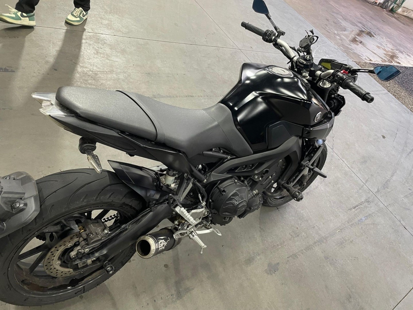 YAMAHA MT -09 850 2023 - miniatura 3