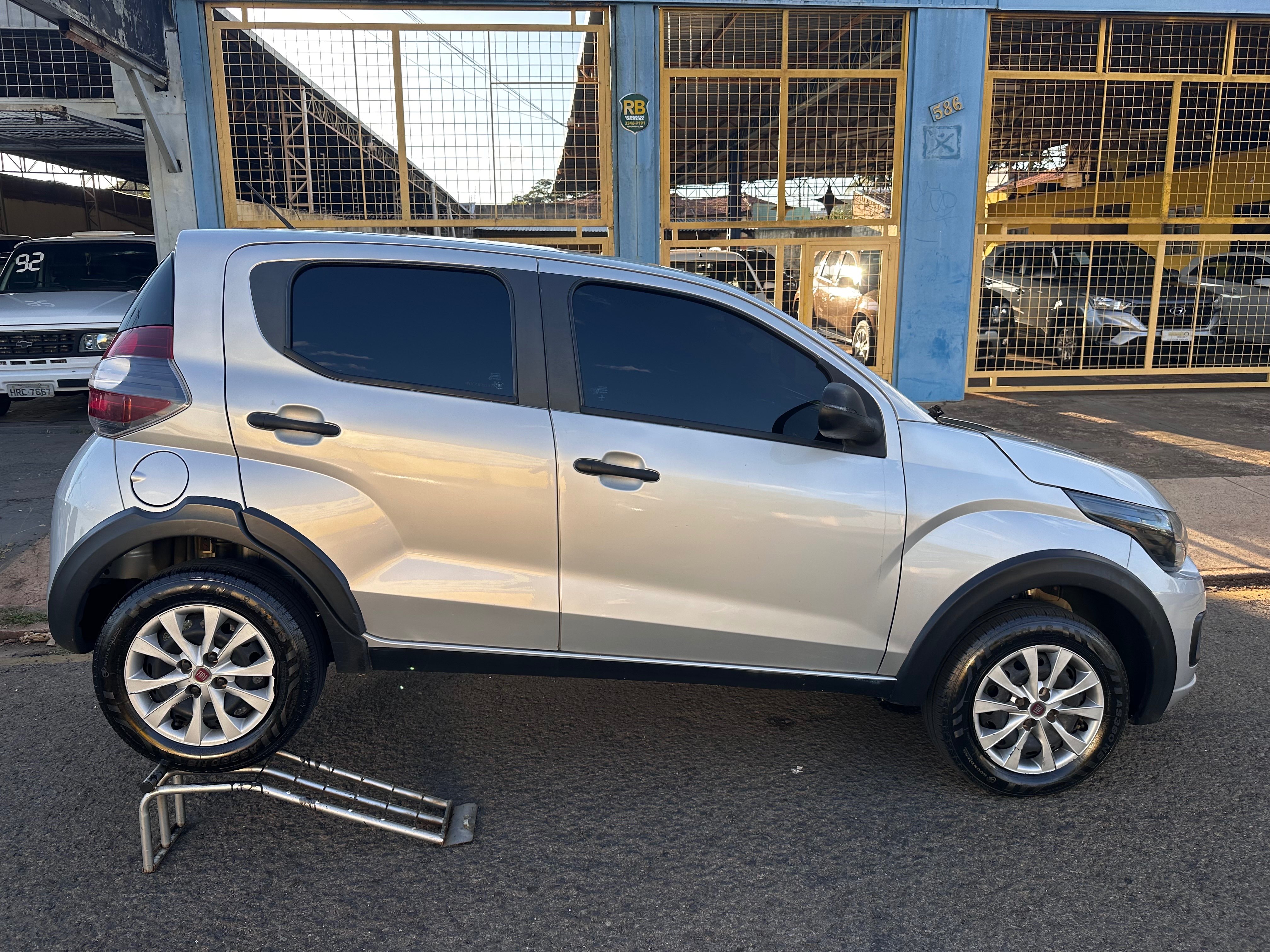 FIAT Mobi Like 1.0 2022 - miniatura 5